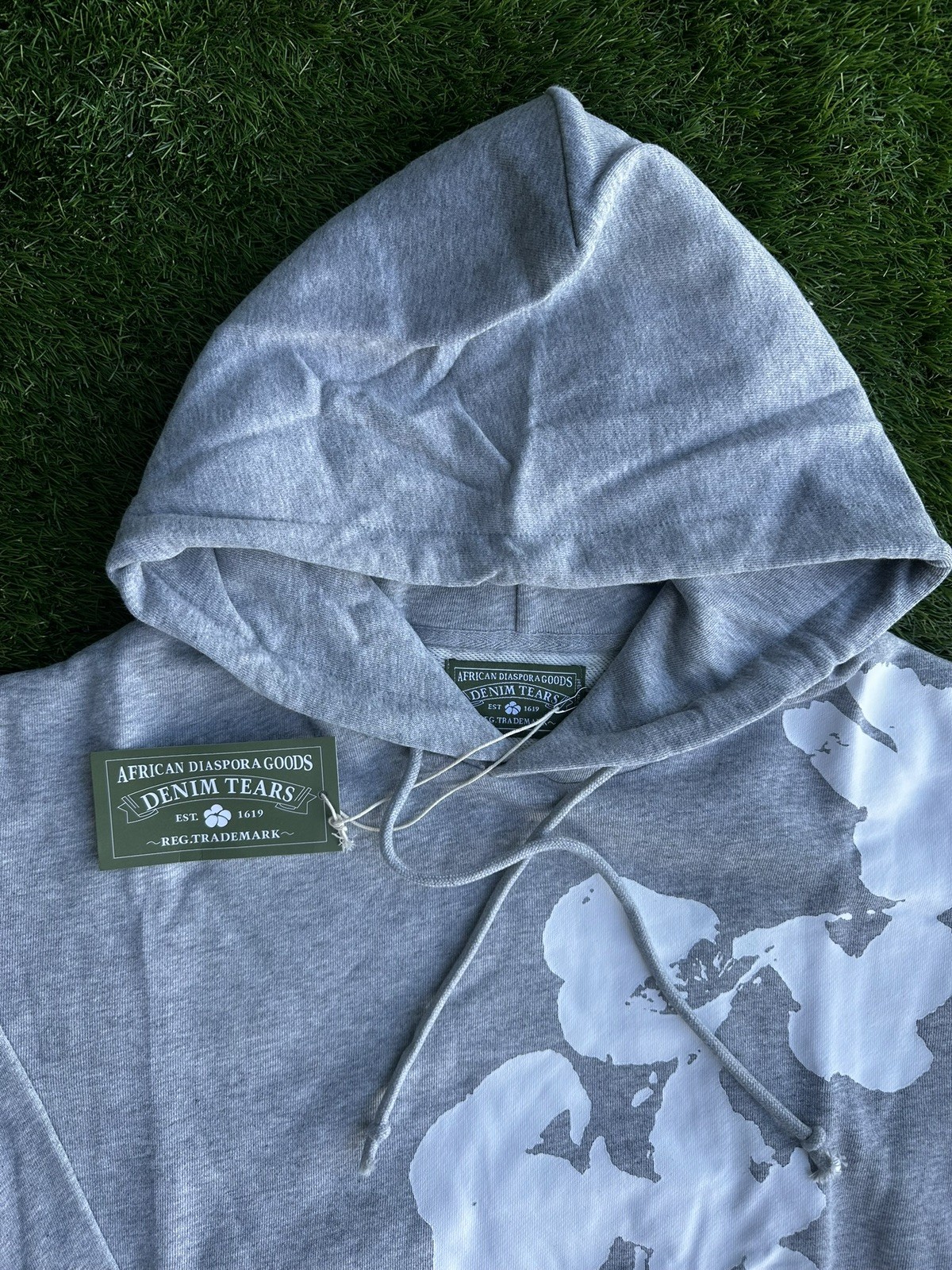 *BRAND NEW* Denim Tears “Gray” Hoodie – Ready To Ship🚚💨 (Size S)