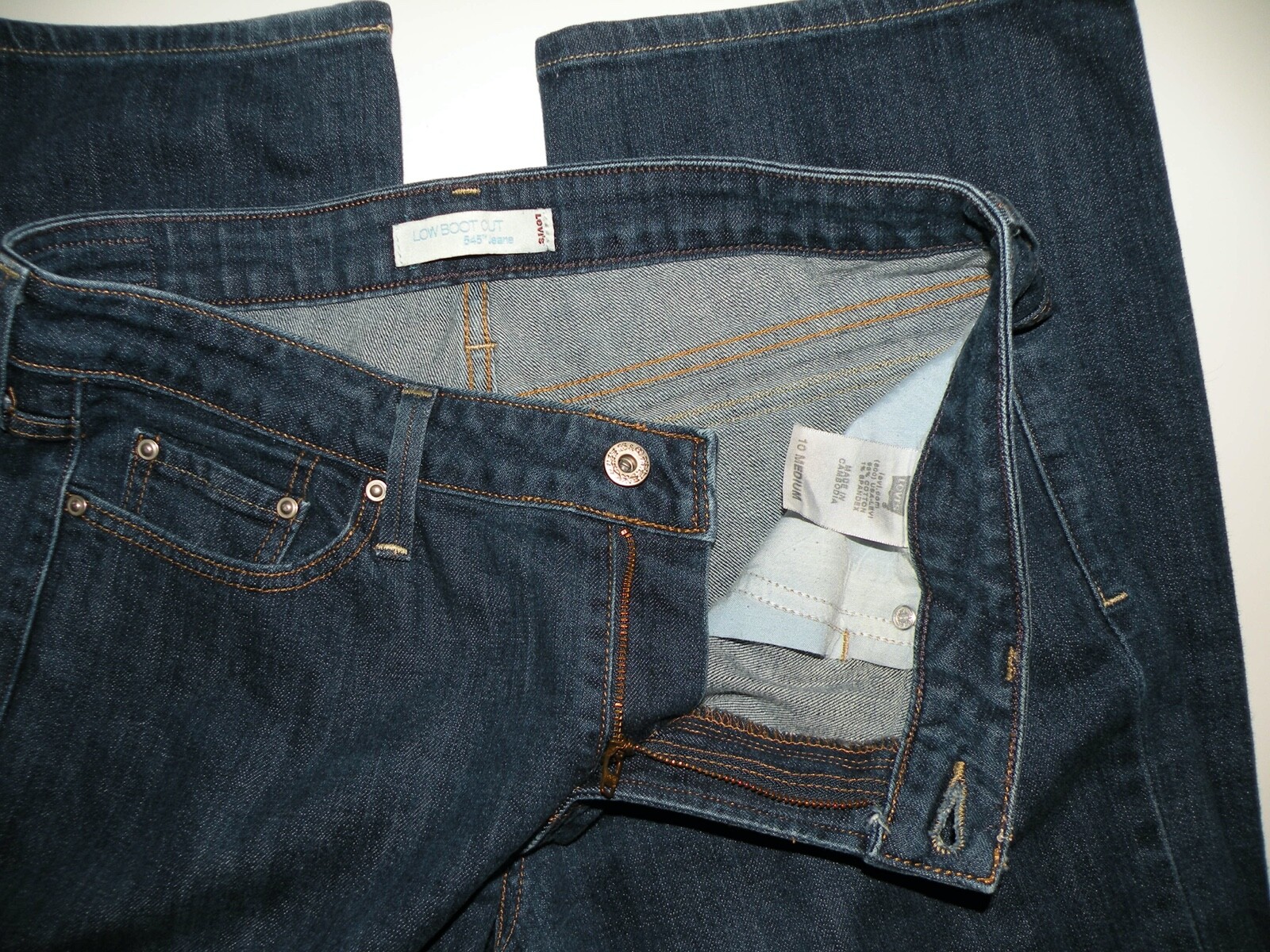 Levi’s low boot cut 545 jeans 10 M flare leg blue stretch 99% cotton 1% spandex