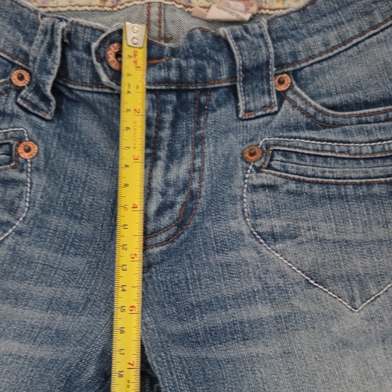 Bongo Womens Size 3 Capri Jeans Light Wash Embroidered Pocket Denim