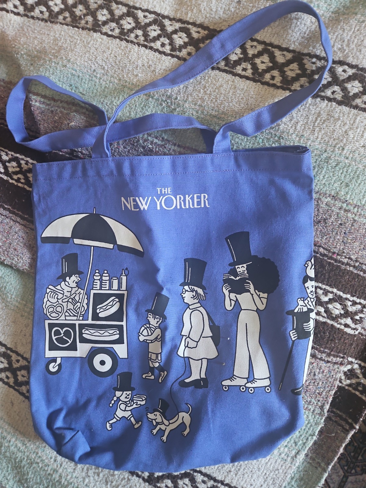NEW YORKER TOMI UM Art Limited Edition BLUE Hot Dog Canvas Magazine Tote Bag NYC