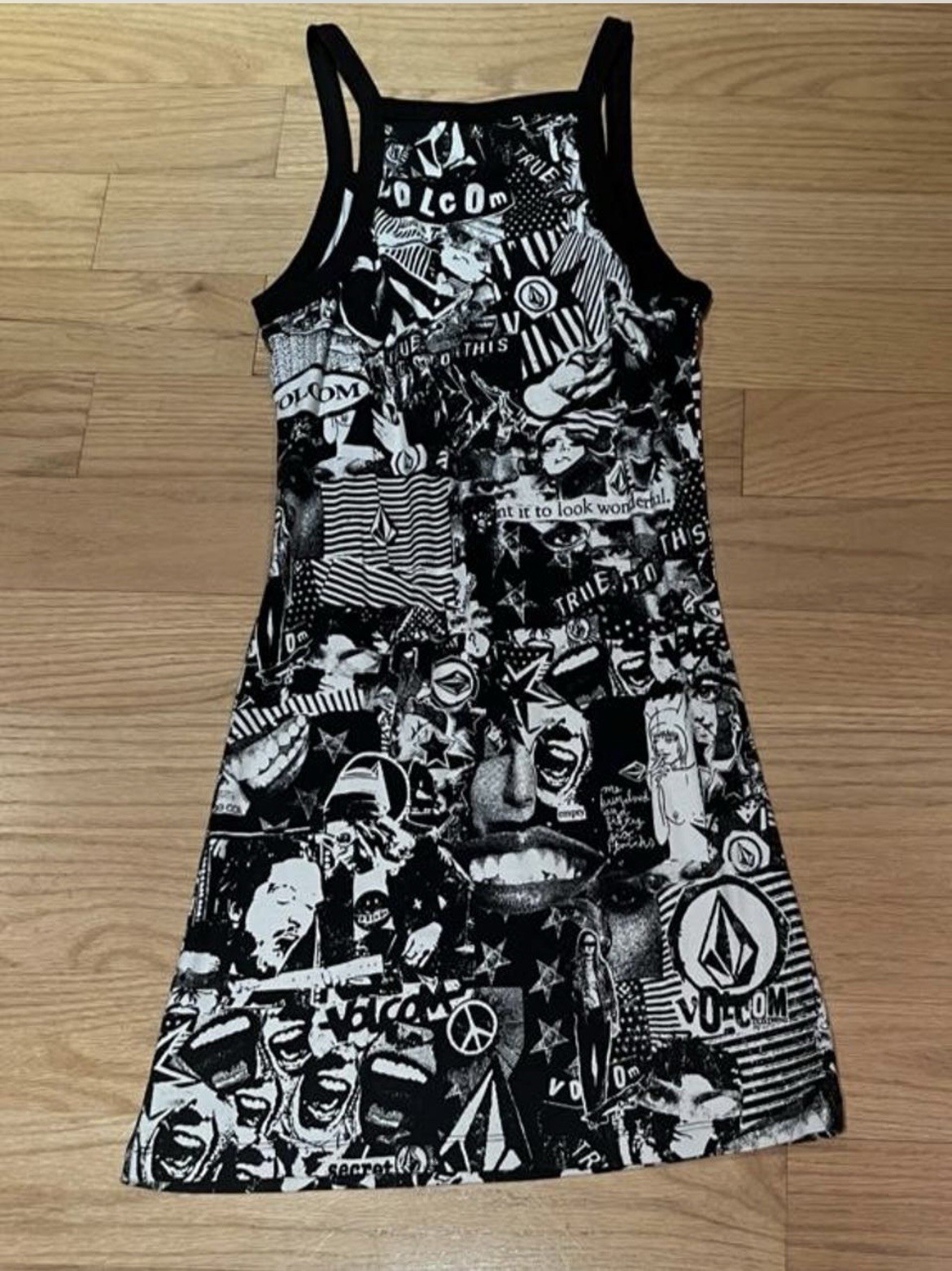Rare Volcom x Georgia May Jagger Black/White Graffiti Bodycon Tank Dress XS/TP/8