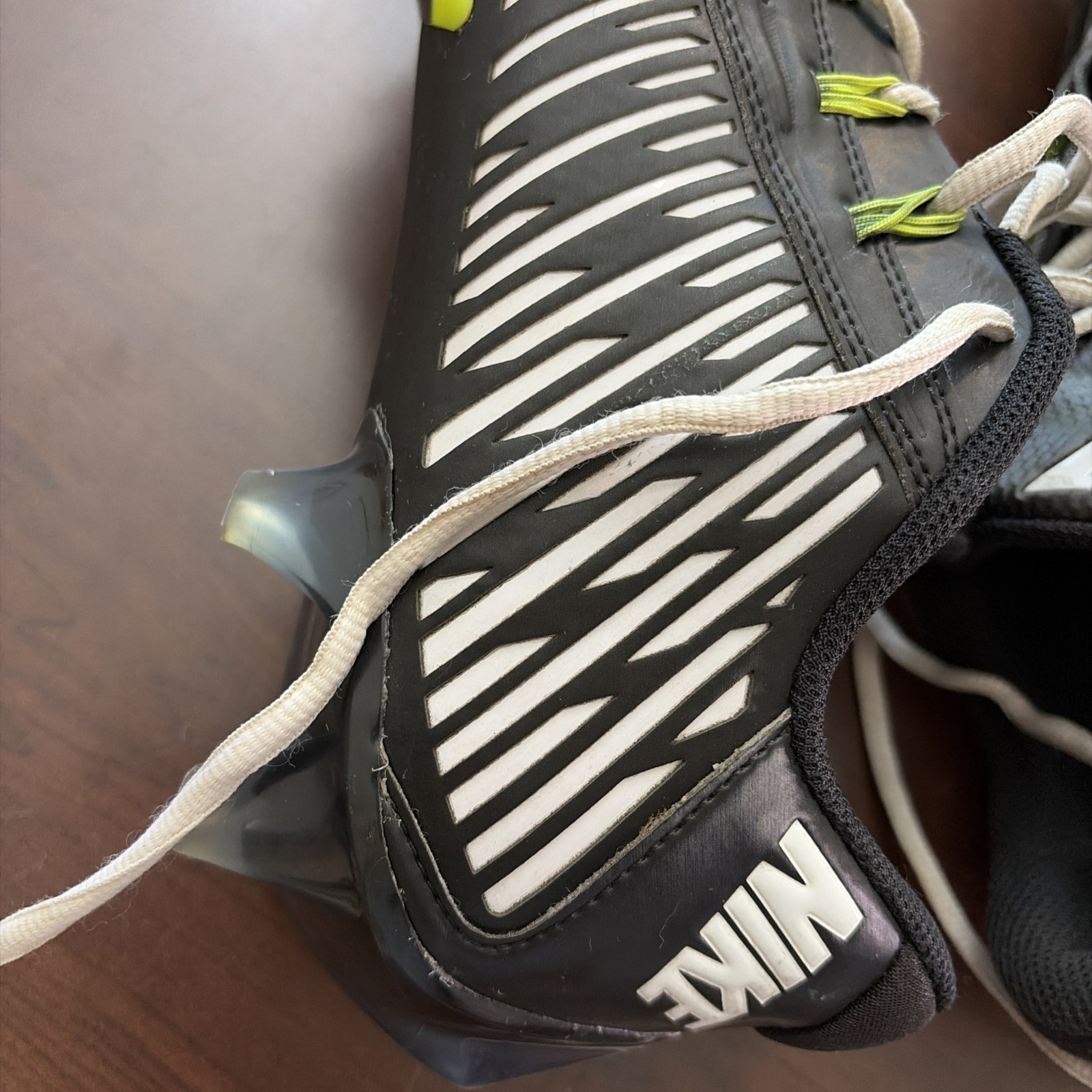 Nike Vapor Edge 360 VC “Black Volt” Men’s Size 11.5 Football Cleats