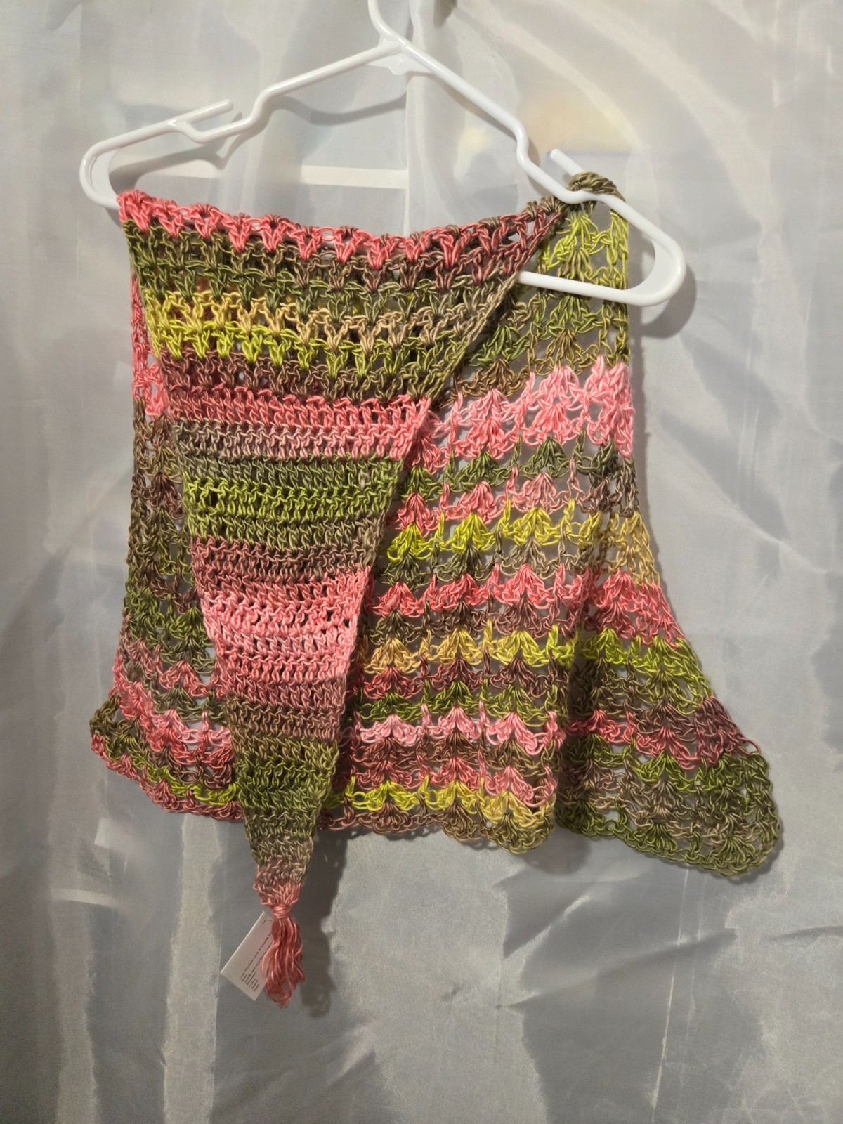 New Handmade Crocheted Soft Lace Triangular Scarf Shawl Sarong Wrap