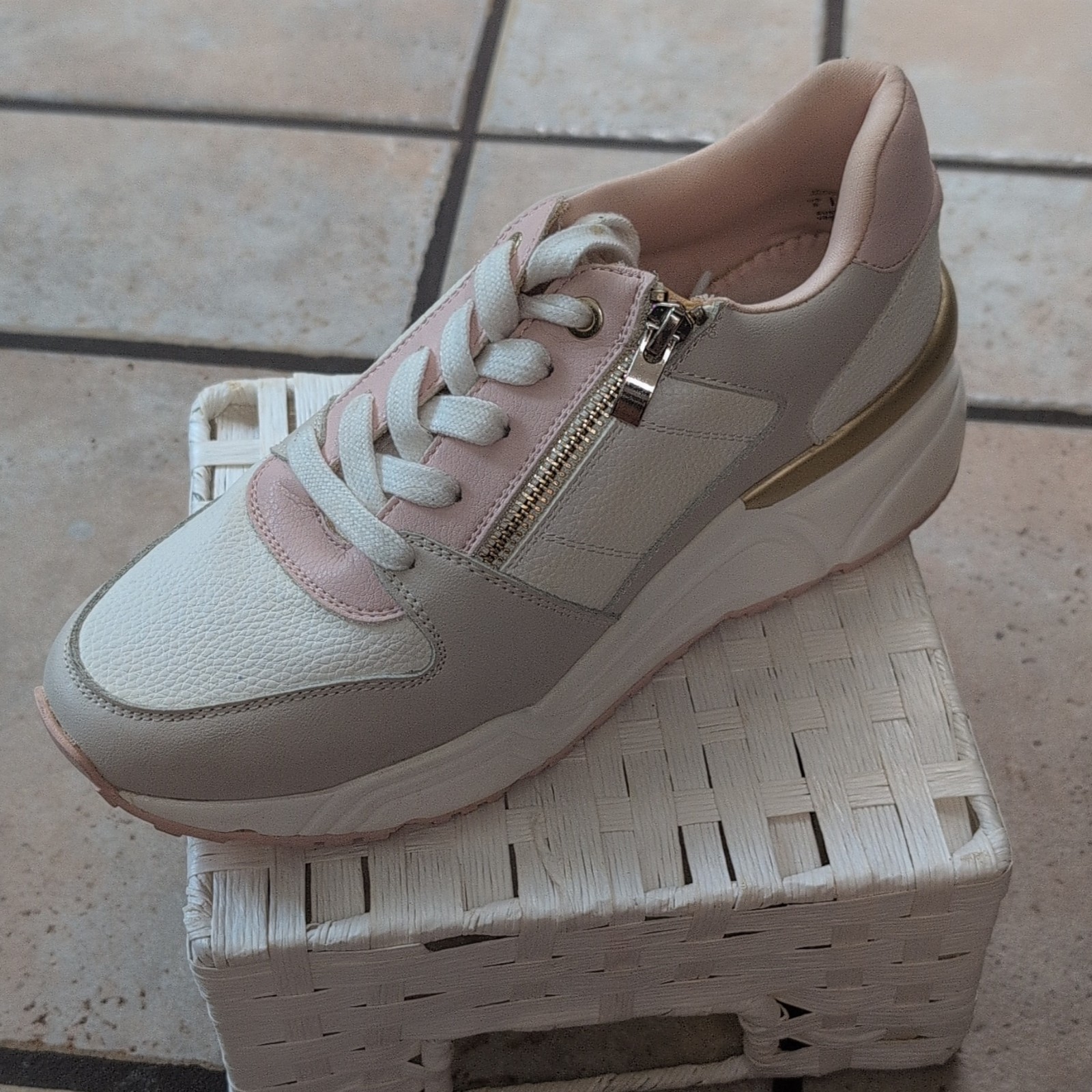 Call It Spring B.E.D.FOAM Vegan Faux Leather Lace-Up Zip Sneakers White/Pink