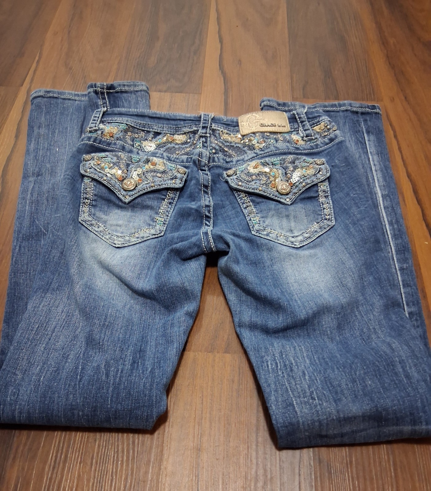 Grace in La Rhinestone Embellished boot cut jean size 28