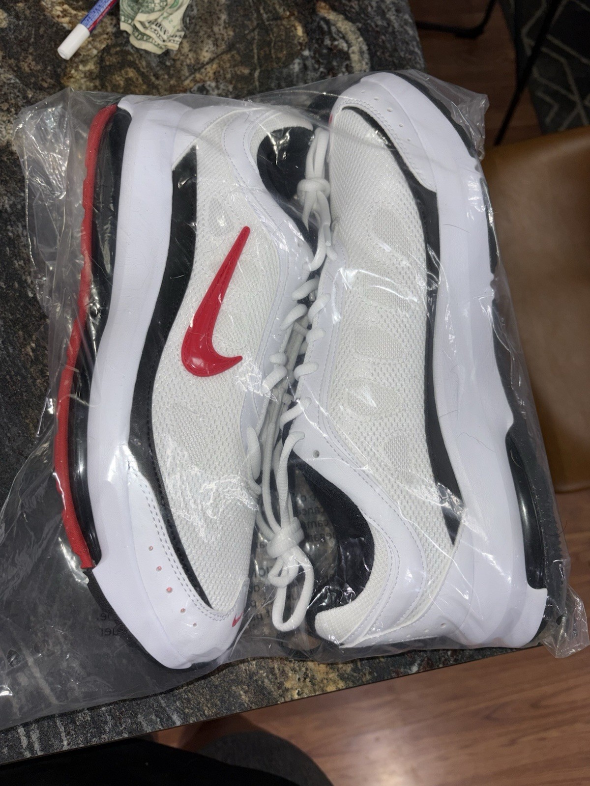 Nike Air Max AP Men’s Size 12 New But No Box