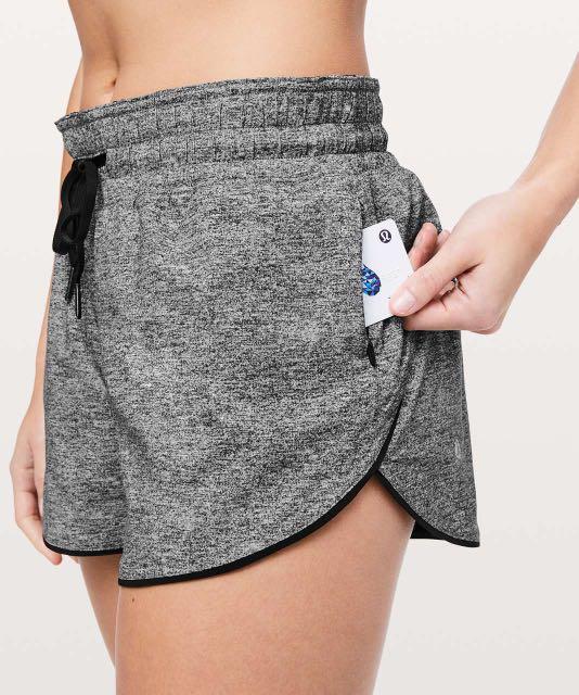 NWOT Lululemon Choose A Side Short *3″ Heather Lux Multi Black / Black | SIZE: 6