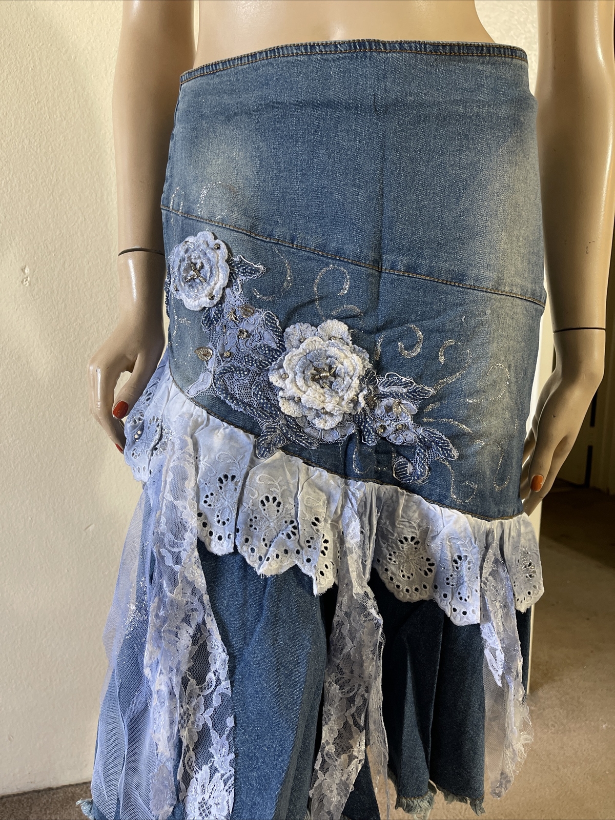 Blue Denim Beaded Embroidery Lace Ruffle A-line Midi Zip Size S (4-6) Skirt 905