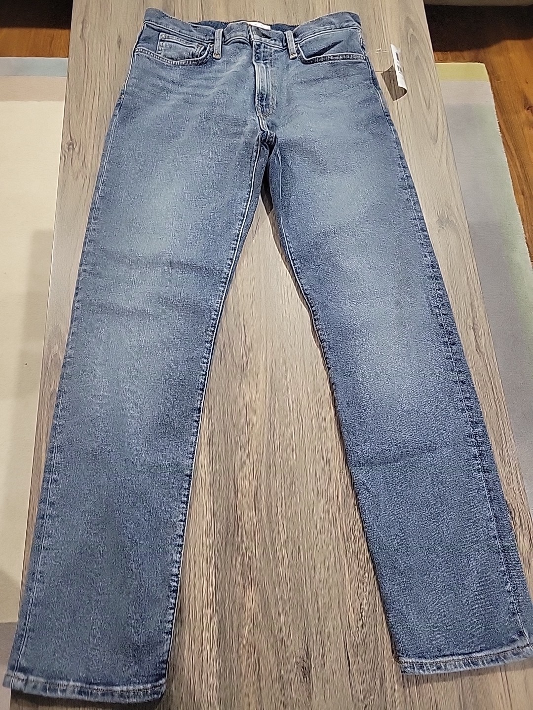 Gap Men’s Jeans. 31×32. Blue. Straight. 99% Cotton 1% Spandex.