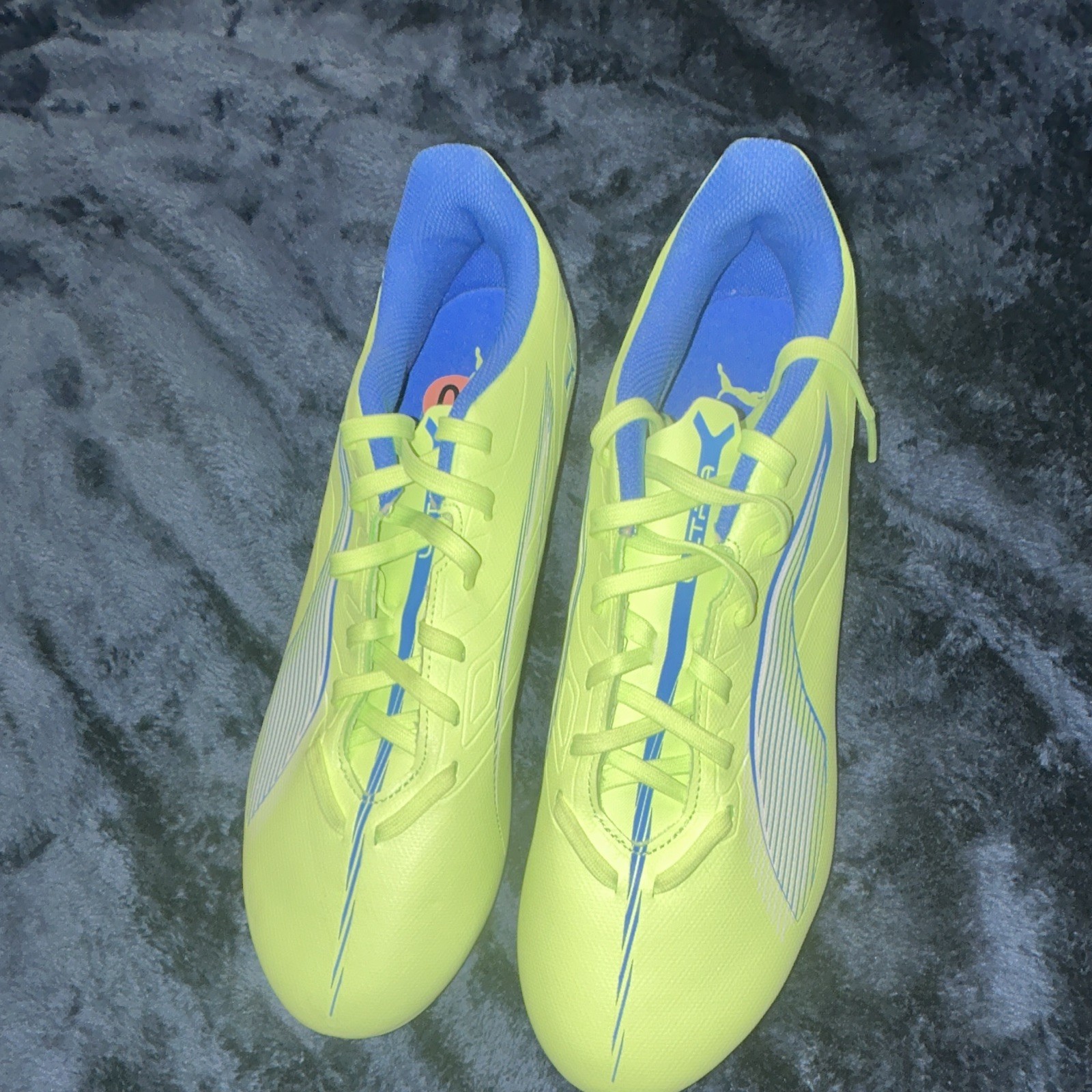 PUMA ULTRA Men’s Soccer Cleats Yellow/Blue Low Top Lace-Up Plastic