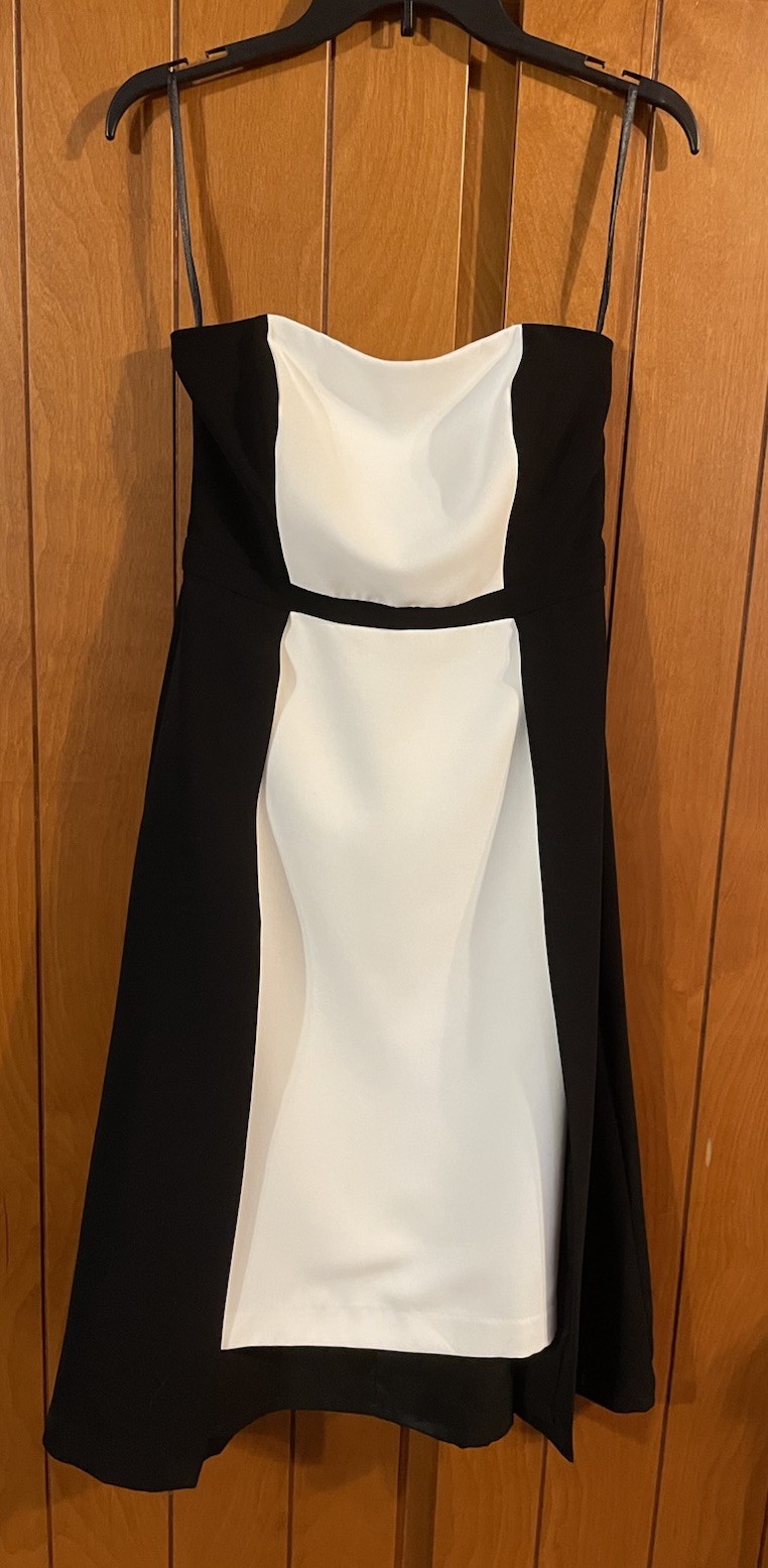 White House Black Market Black and White Colorblock Sleeveless Dress Size 2