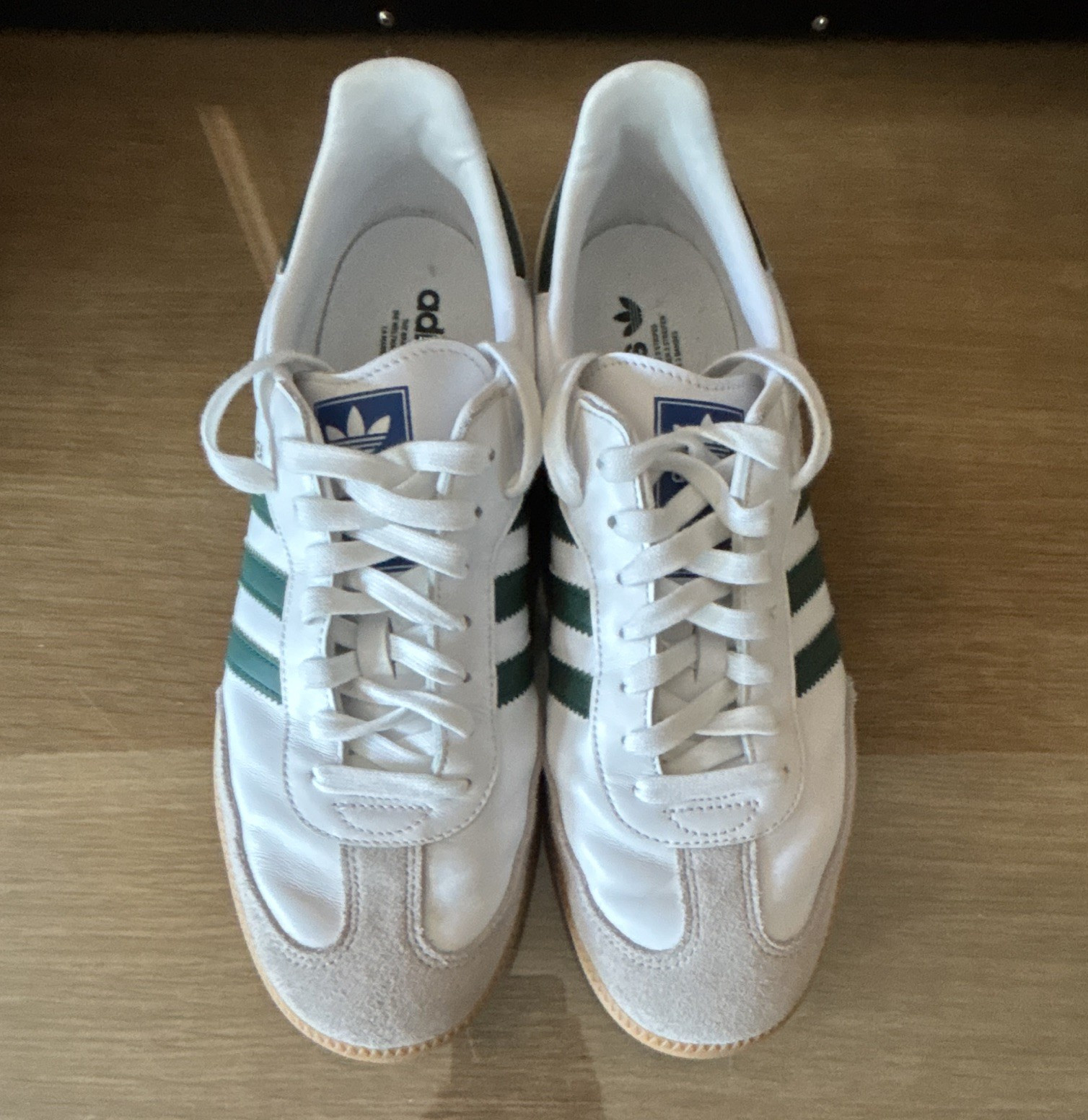 adidas Samba Men’s White/Green Low Top Lace-Up Sneakers Gum Rubber Sole