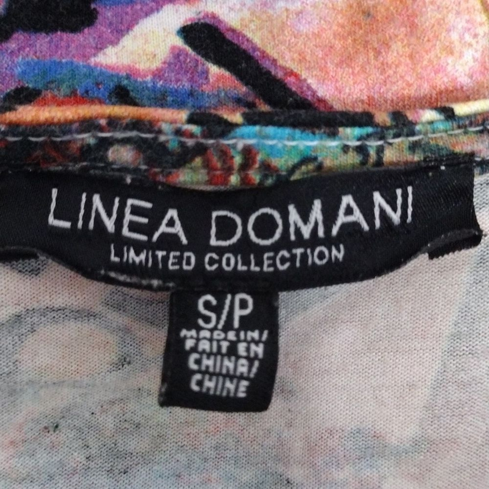 Linea Domani Abstract Graphic Print Asymmetrical Tunic Stretch Top Small Chic