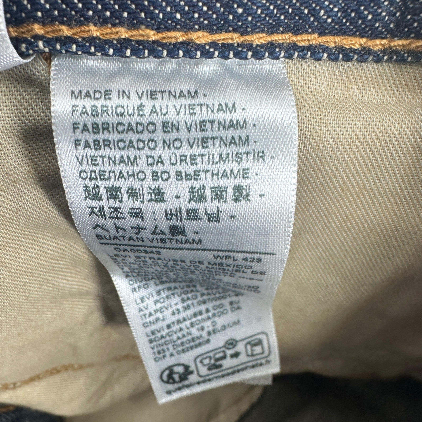 Levi’s 559 Jeans Mens 54×32 Blue Solid Relaxed Straight 100% Cotton Whisker New