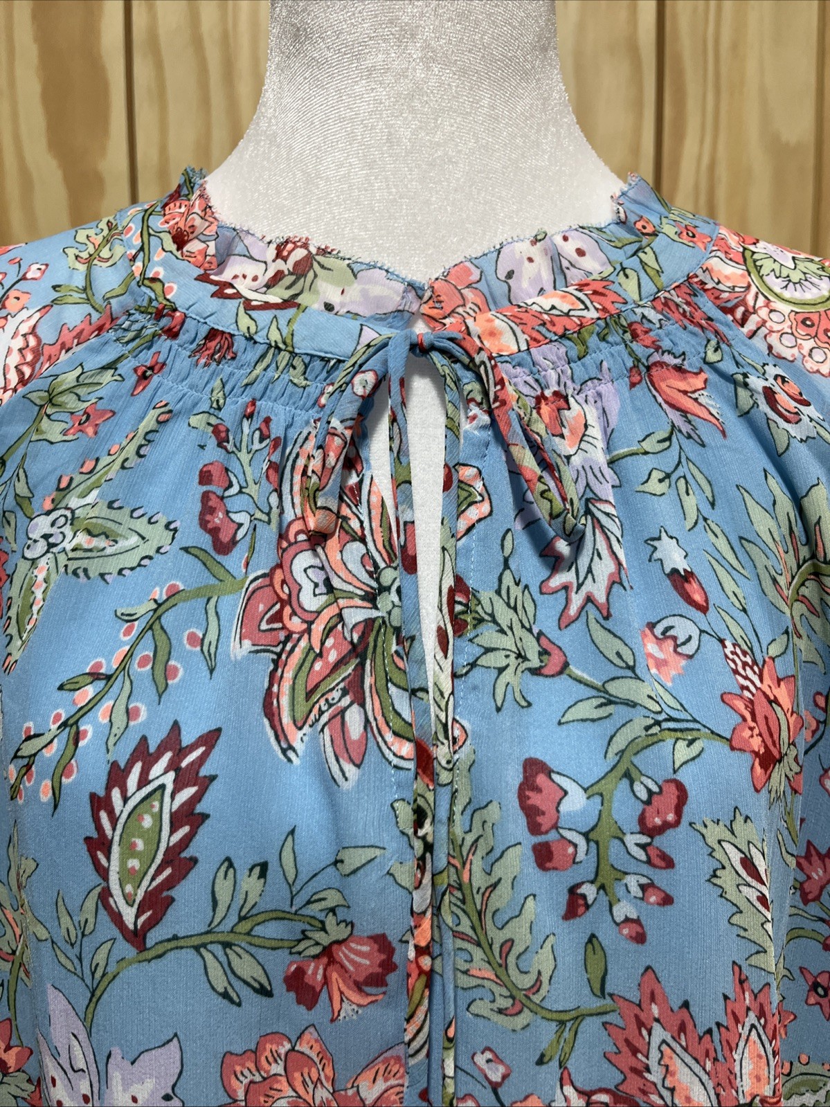LOFT Blouse Top Women’s Size L Blue Floral Bell Sleeves Ties In Front Lined