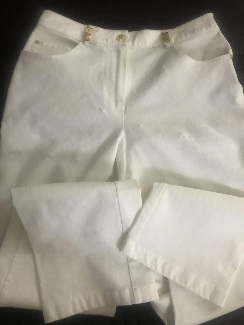 ST. JOHN Sport Jeans Sz 4 /27 in x 30 in Ivory Denim cotton spandex logo