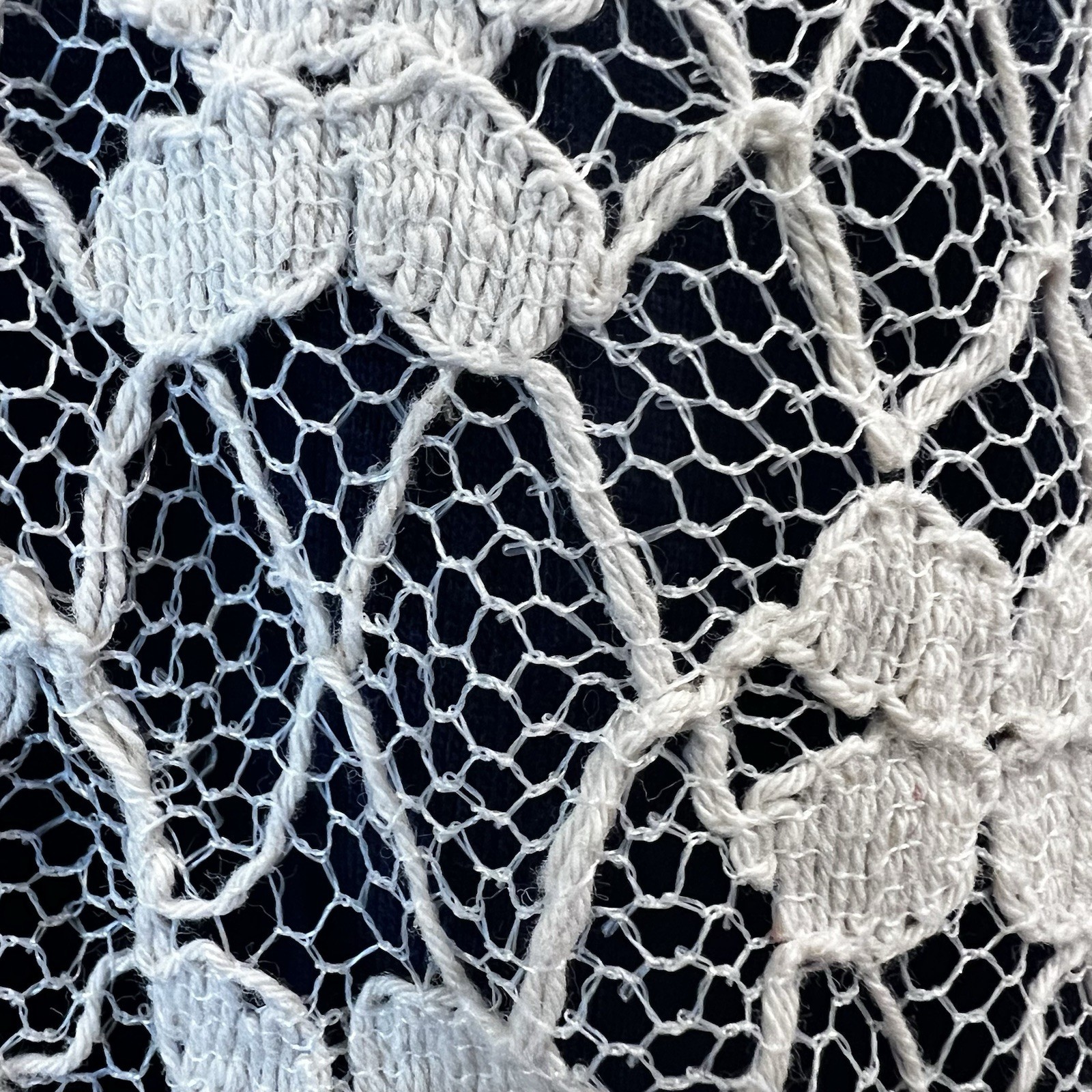 NEW REWIND Woman’s Small Tank Crochet Lace Overlay Lined Ivory Navy $28 Y2K