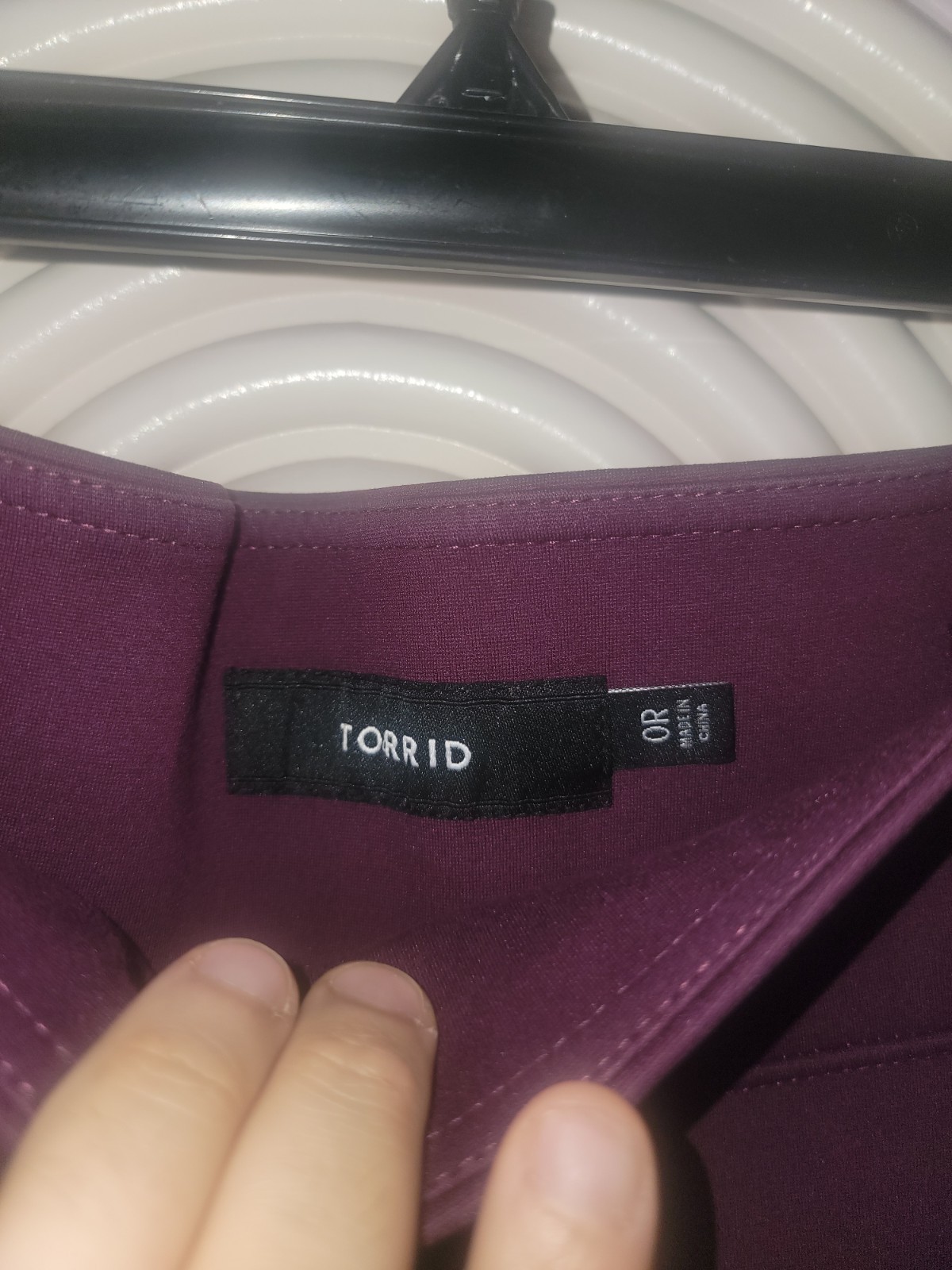 Torrid Pants Womens 2 Pull On Burgundy Stretch Rayon Nylon Spandex Size OR