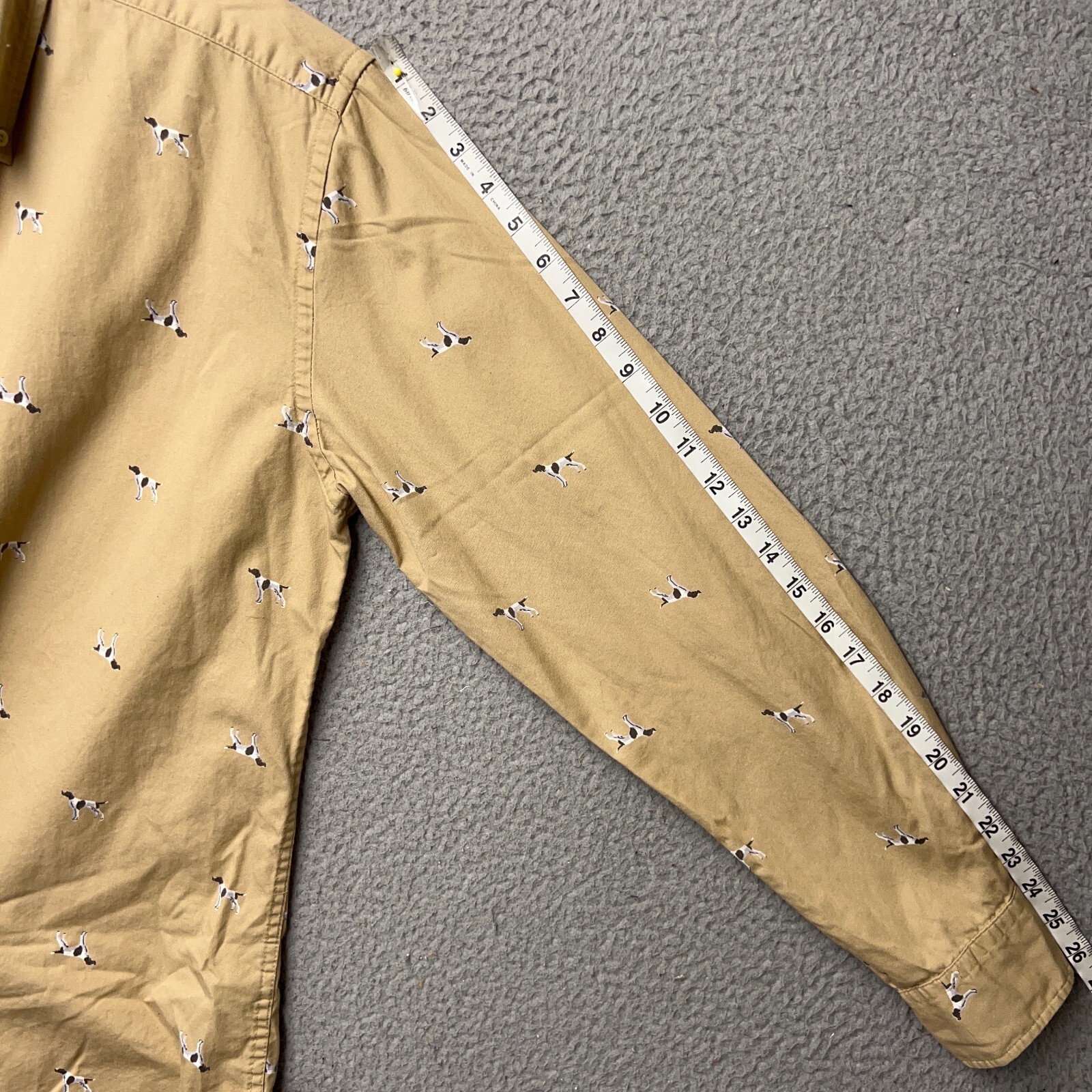 Tommy Hilfiger Shirt Mens XL Brown All Over Dog Print Slim Corduroy Flip Collar