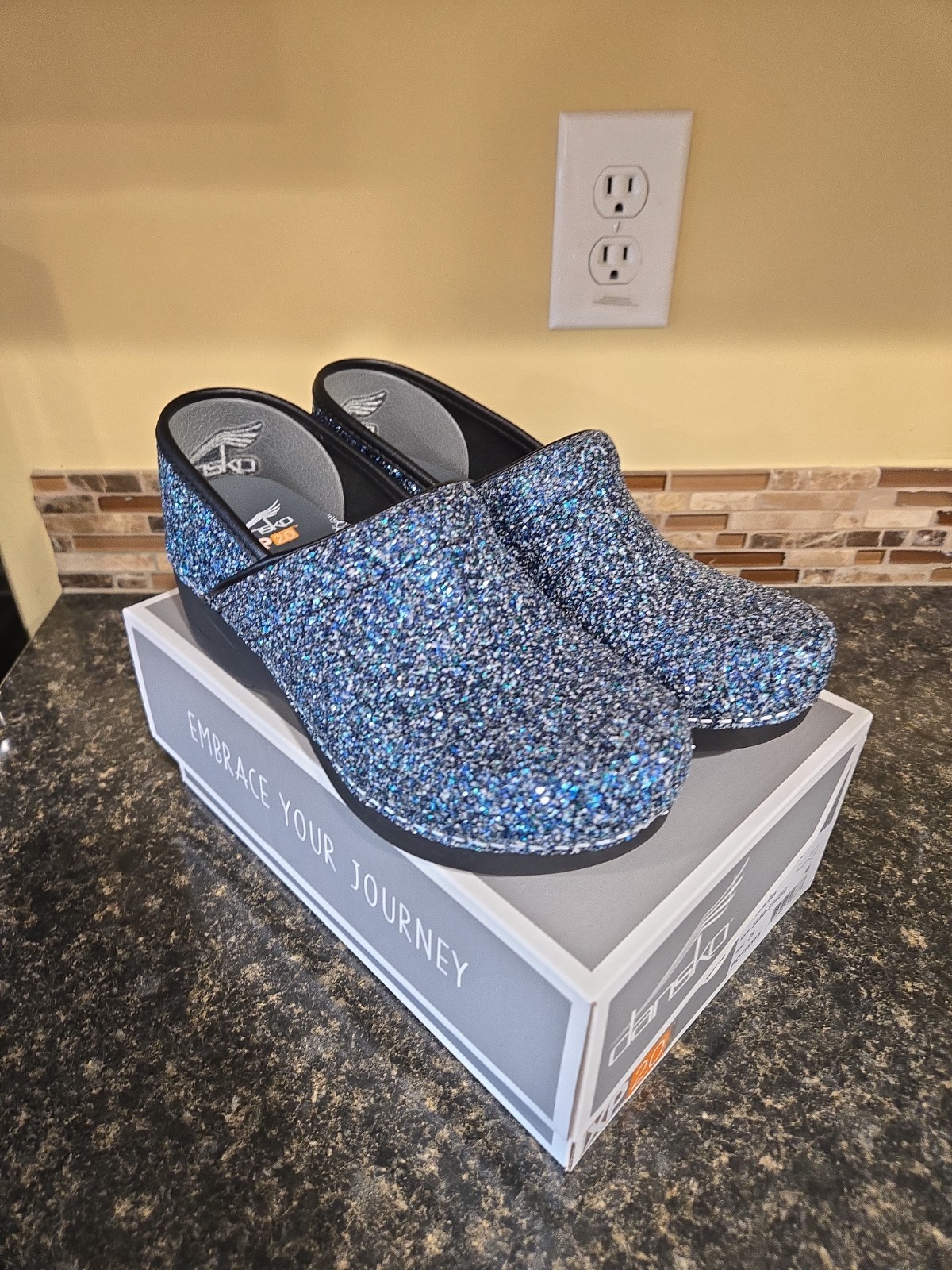 Womans Dansko XP 2.0 Clog Glow Glitter Blue 39 US 8/8.5