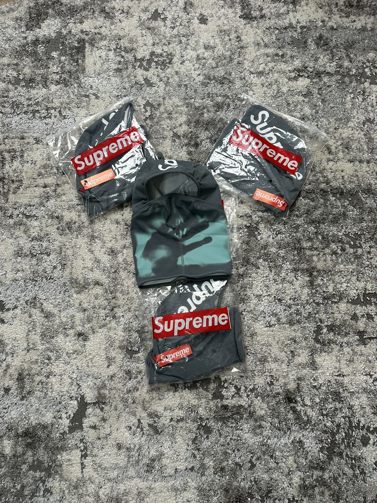 Supreme Heat Reactive Balaclava Grey