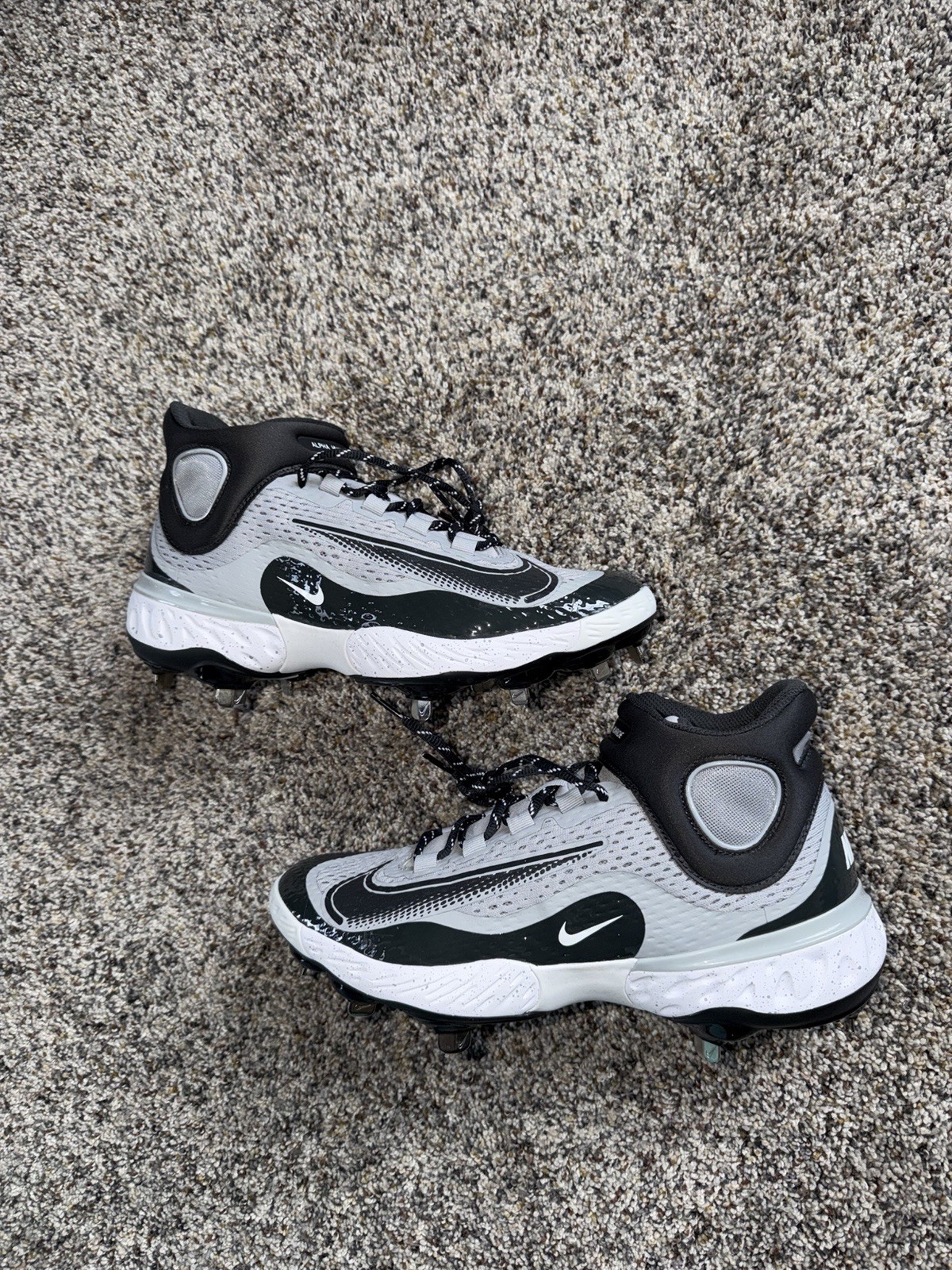 Nike Alpha Huarache Elite 4 Mid Metal Baseball Cleats Mens SZ 9 Gray DJ6520-002