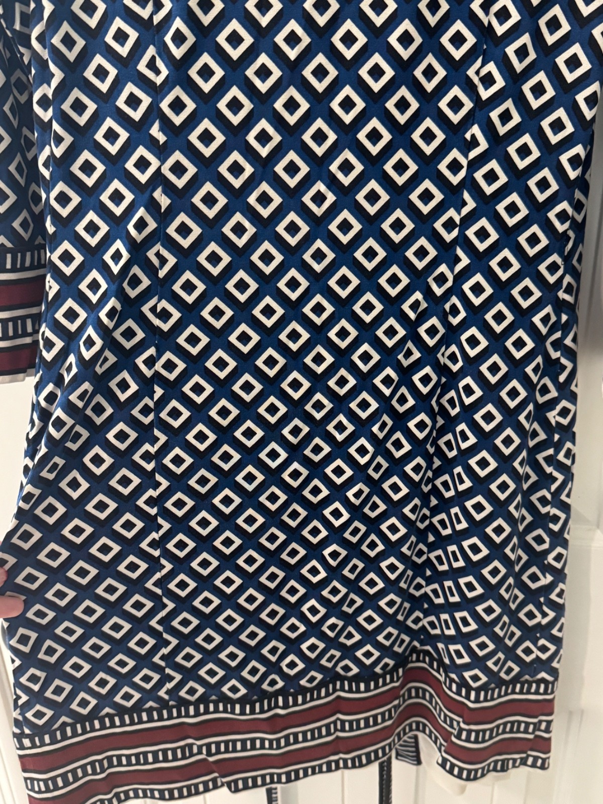 Diane von furstenberg wrap dress, size 2, 100% silk