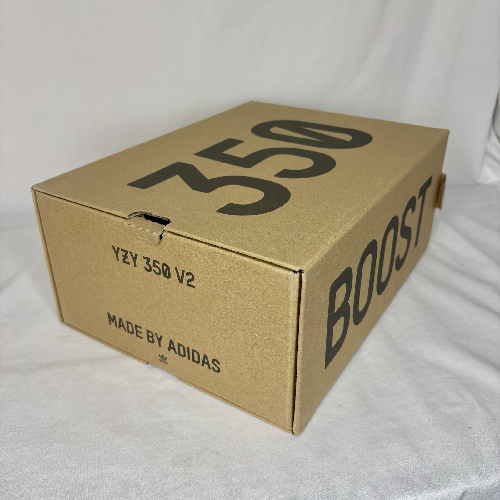 Adidas Yeezy Boost 350 V2 Mens Shoes 4 Lace Up Beige Sneakers Casual FX9028