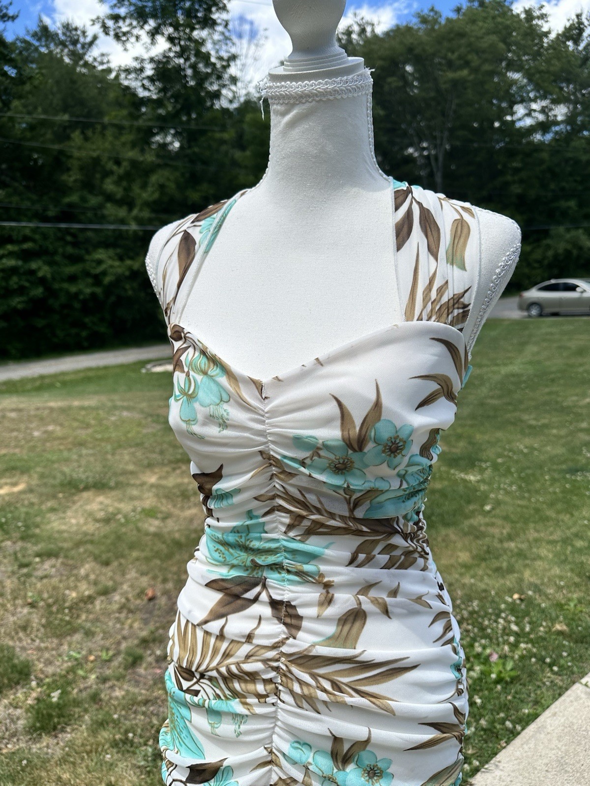 Speechless White Floral Sweetheart Ruched Stretch Bodycon Knee Dress