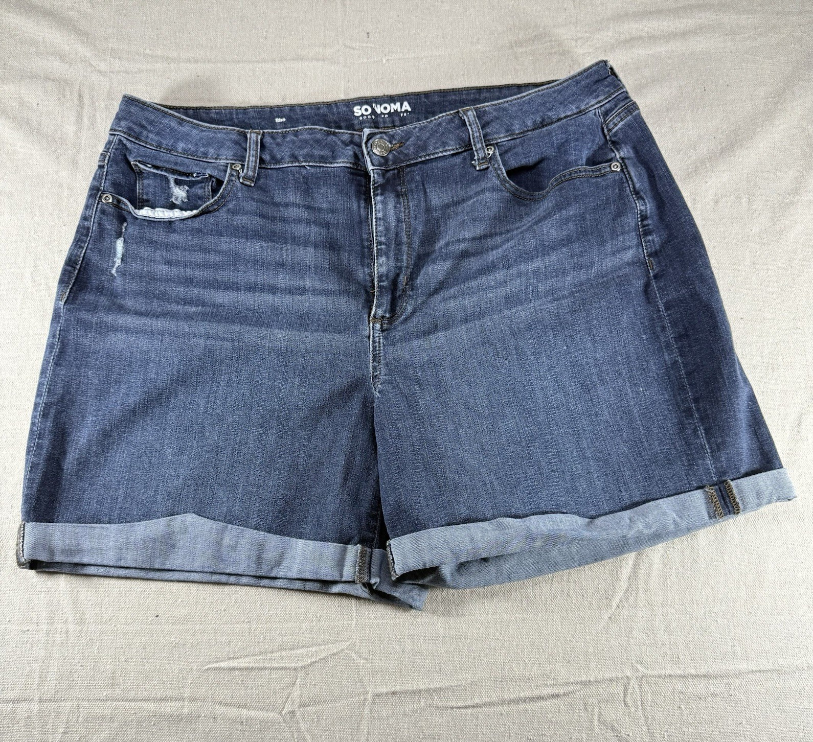 Sonoma Goods For Life Womens Blue Denim Cuffed Shorts Size 8 Mid Rise 38W