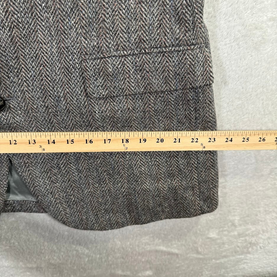 VINTAGE Harris Tweed Men 42R Sport Coat Thick Grey Herringbone Scottish Wool USA