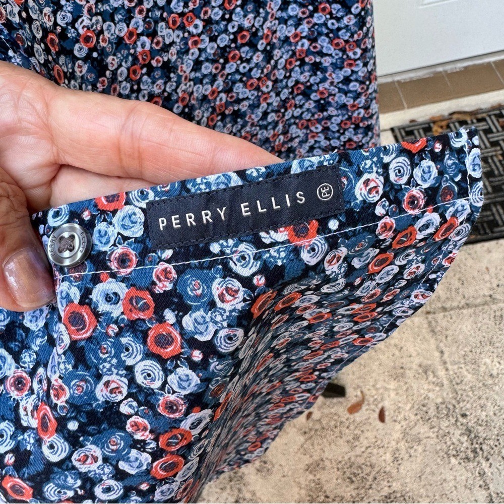 PERRY ELLIS. Multicolored, Floral printed Casual Button Down Shirt. Stretch.XXL.