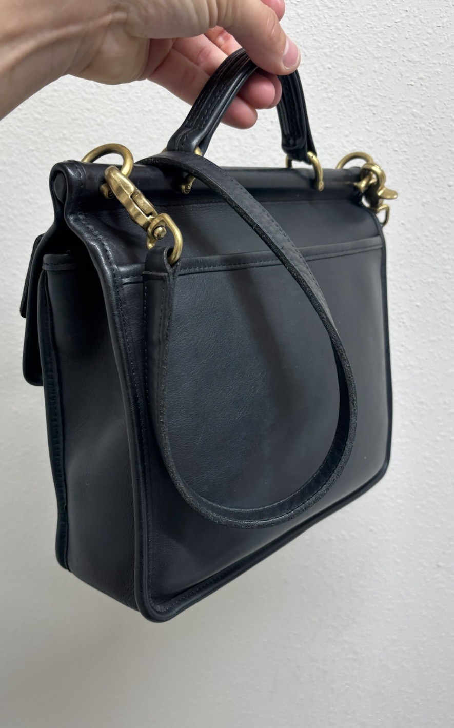 Vintage Coach Willis 9927 Black Leather Crossbody Bag Purse
