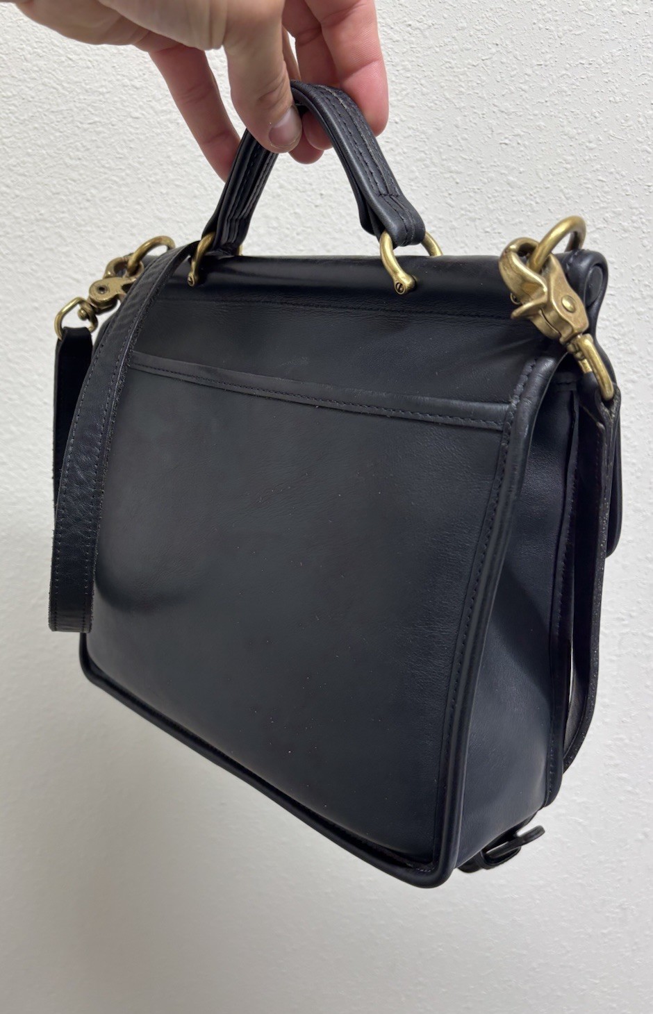 Vintage Coach Willis 9927 Black Leather Crossbody Bag Purse
