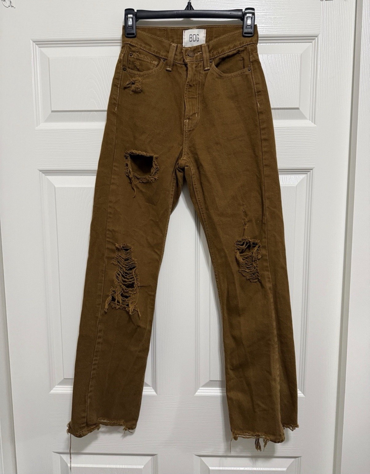 BDG Women’s Brown Distressed High Rise Straight Leg Denim Jeans Size 24