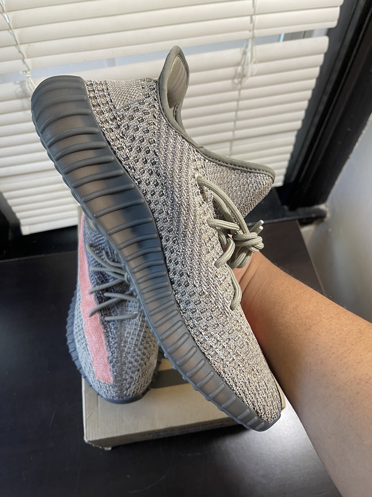 Yeezy Boost 350 V2 Ash Stone Size 10.5 Brand New