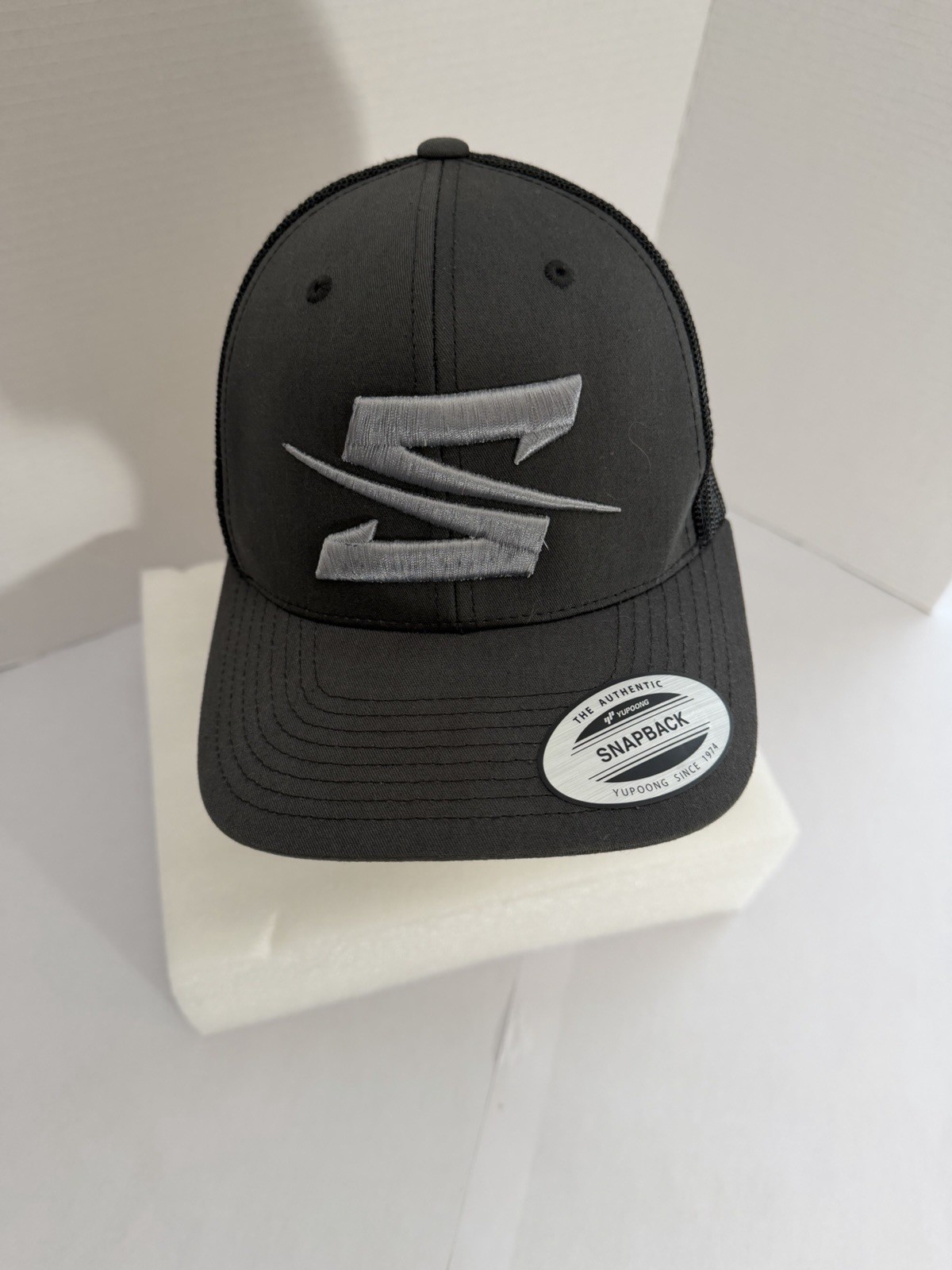 Yupoong Men’s Snapback Trucker Hat Adjustable Mesh Back Solid Gray/Black