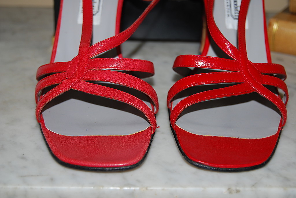 ANDREA CONDOTTI RED LEATHER STRAPPY HIGH HEEL WOMEN’S SANDALS NWOB SZ 41 US 10.5