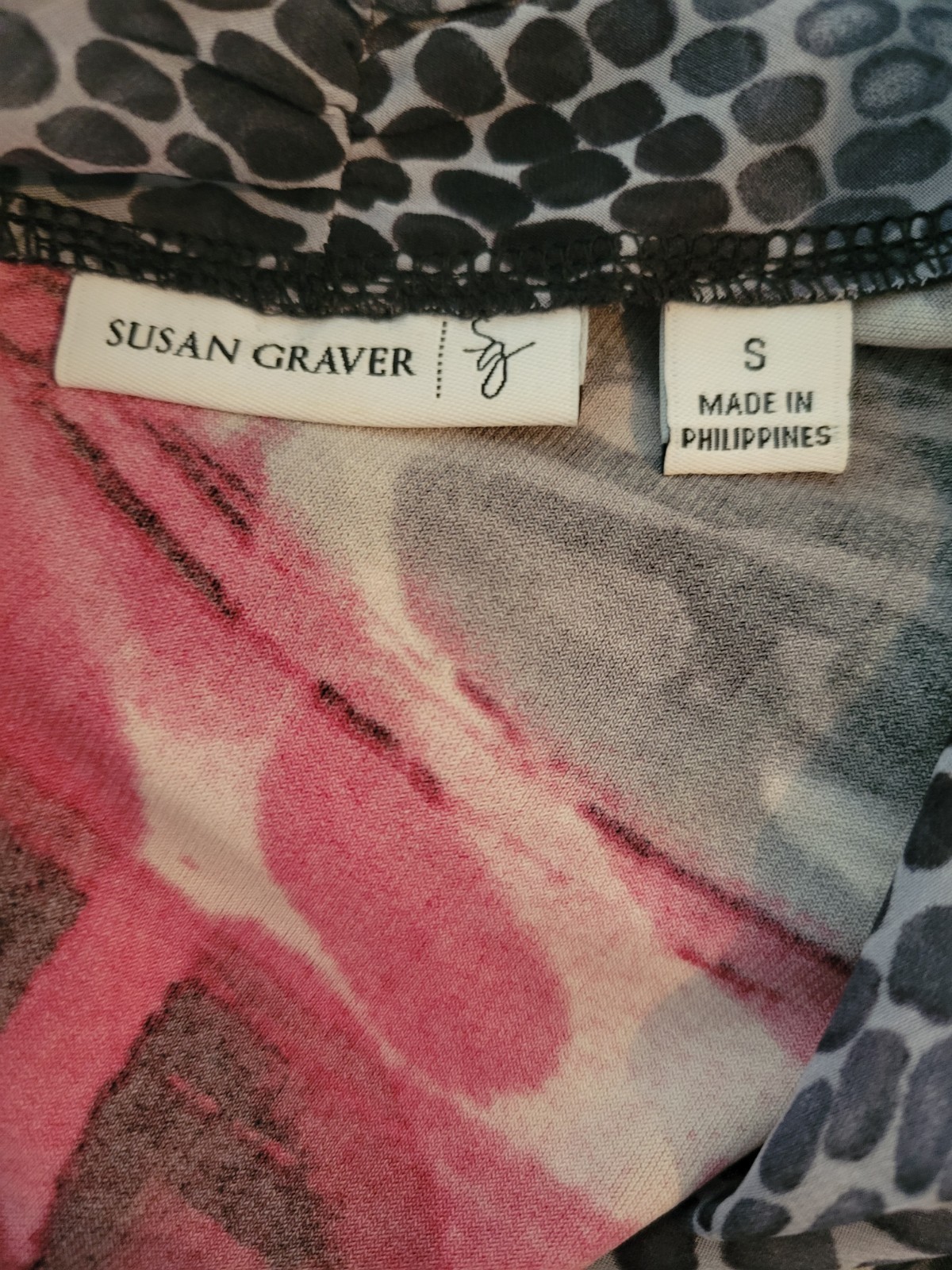 Susan Graver Size S Cowl Neck Tunic Top Red/Black/Grey Animal Print 3/4 Sleeve