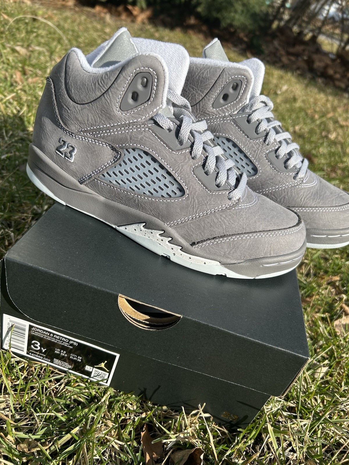 Jordan Air Jordan 5 Retro (PS) Gray Leather Mid Top Lace-Up Sneaker 3.5