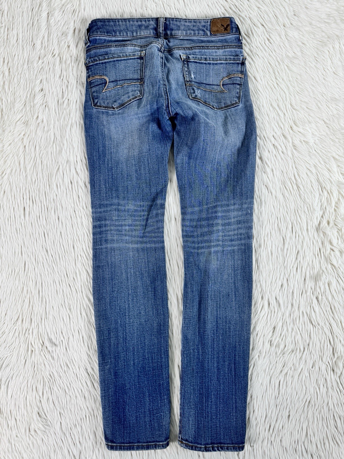 American Eagle Light Wash Distress Low-Rise Stretch Skinny Women’s Size 00 Short