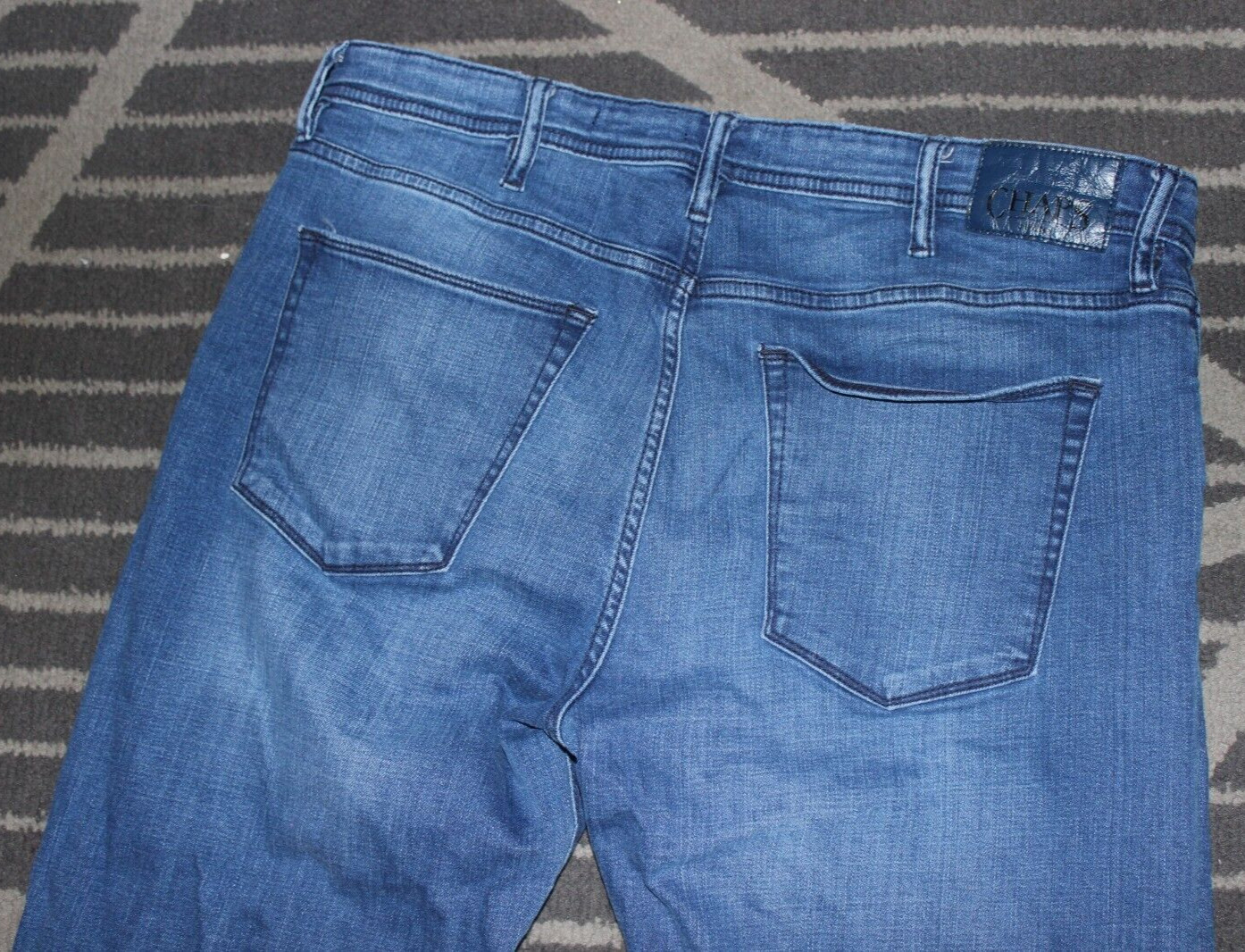 MEN’S CHAPS Slim Straight Men’s Jeans 38/ 32 Darker Wash 99% Cotton 1% Spandex