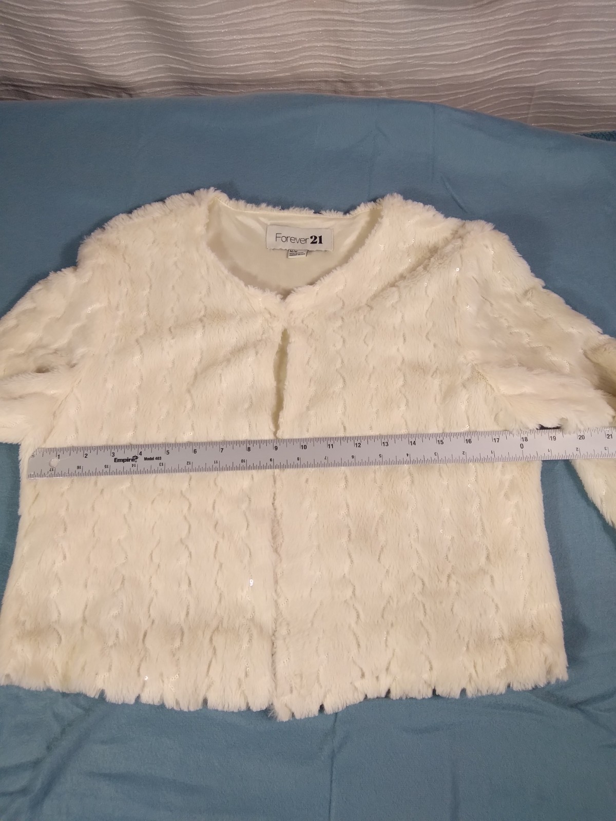 Forever 21 Textured Faux Fur Cropped Jacket Sz M