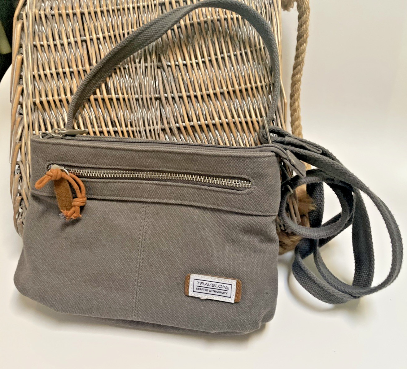 Travelon Anti-Theft Heritage Women’s Crossbody Bag Purse Gray Canvas RFIDw/light