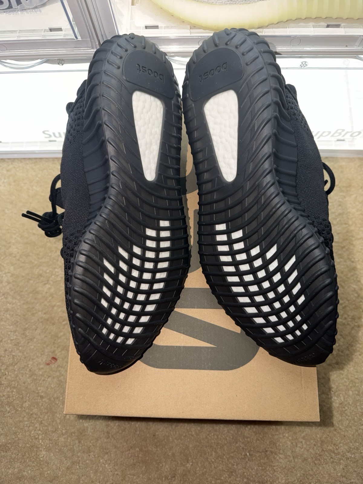 Yeezy Boost 350 V2 Onyx Size 12