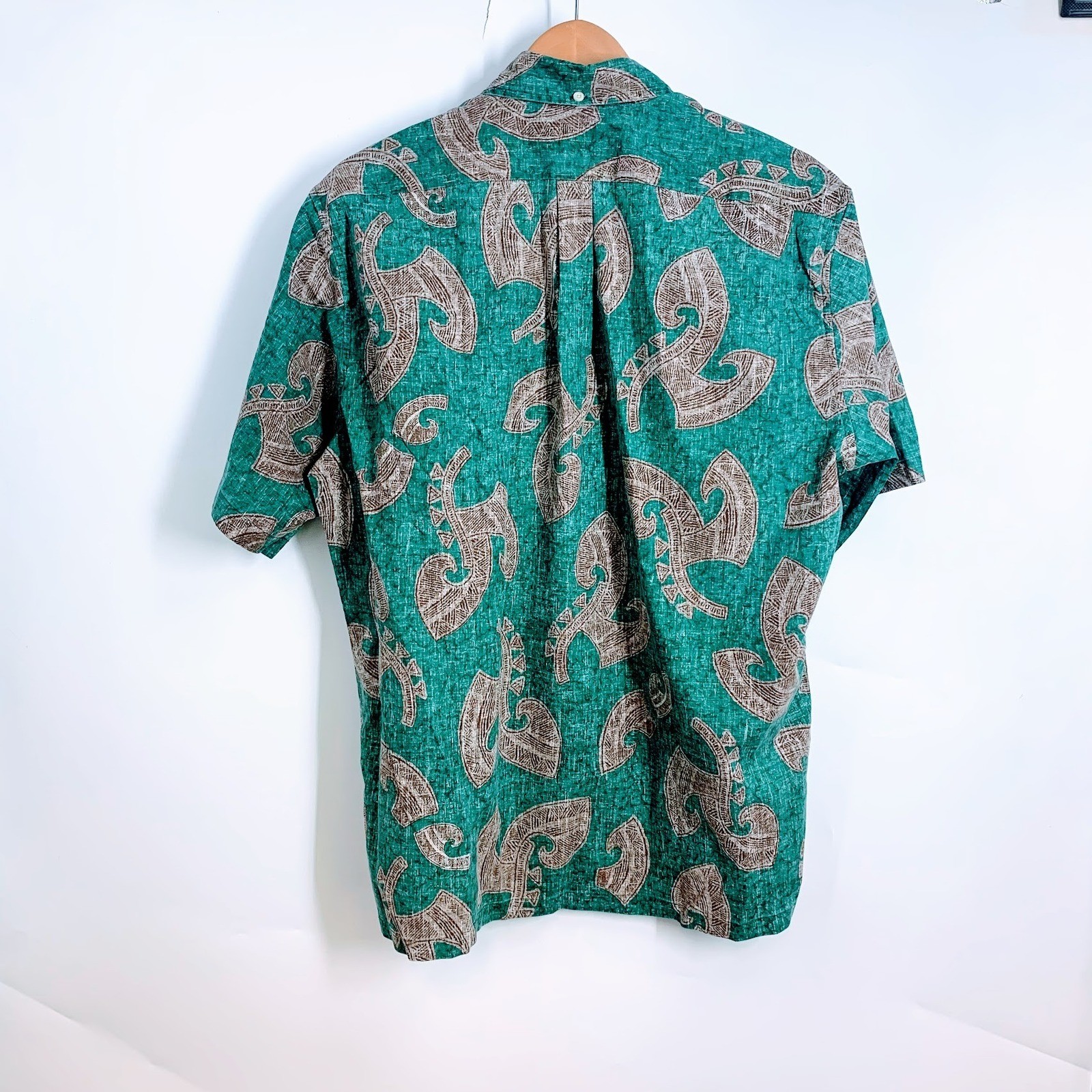 Reyn Spooner Limited Issue Men’s Classic Tribal Warrior Hook Button Down Shirt L
