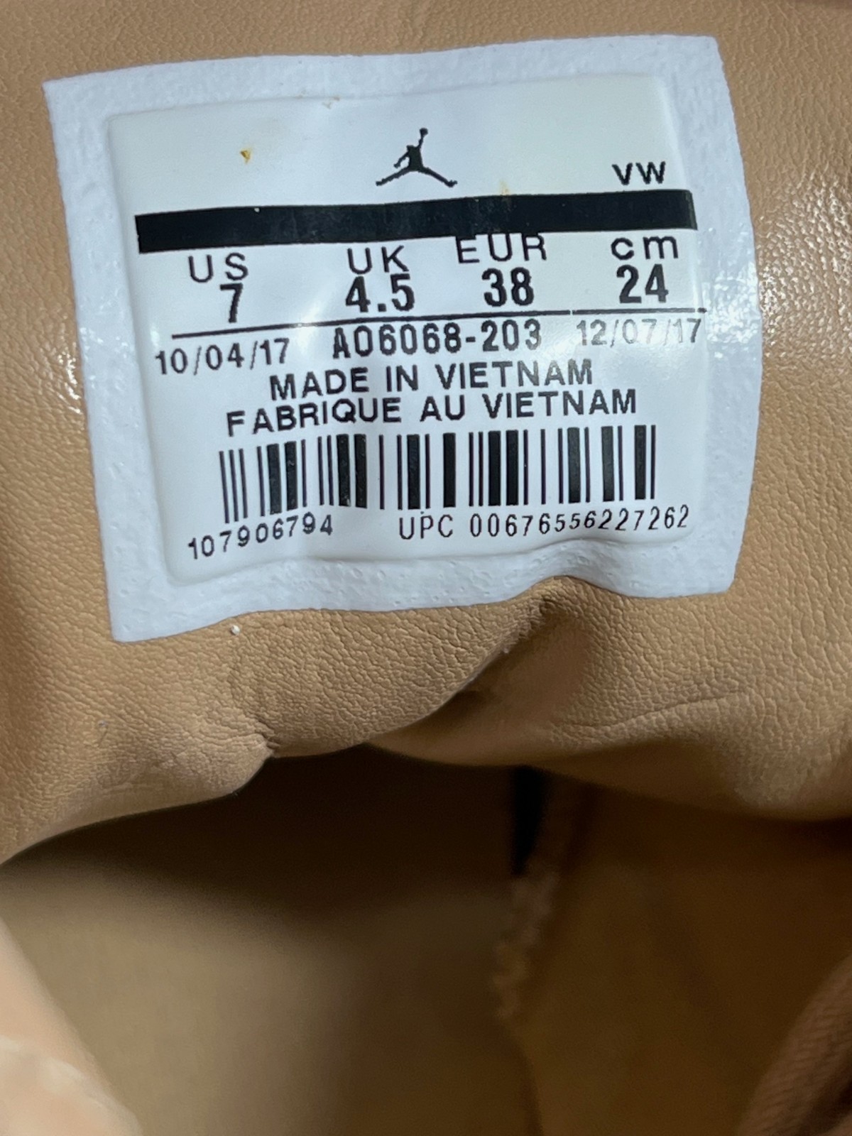 Nike Air Jordan 12 Retro Wheat Blush Beige Suede Gold Women Sneakers US 7 EU 38