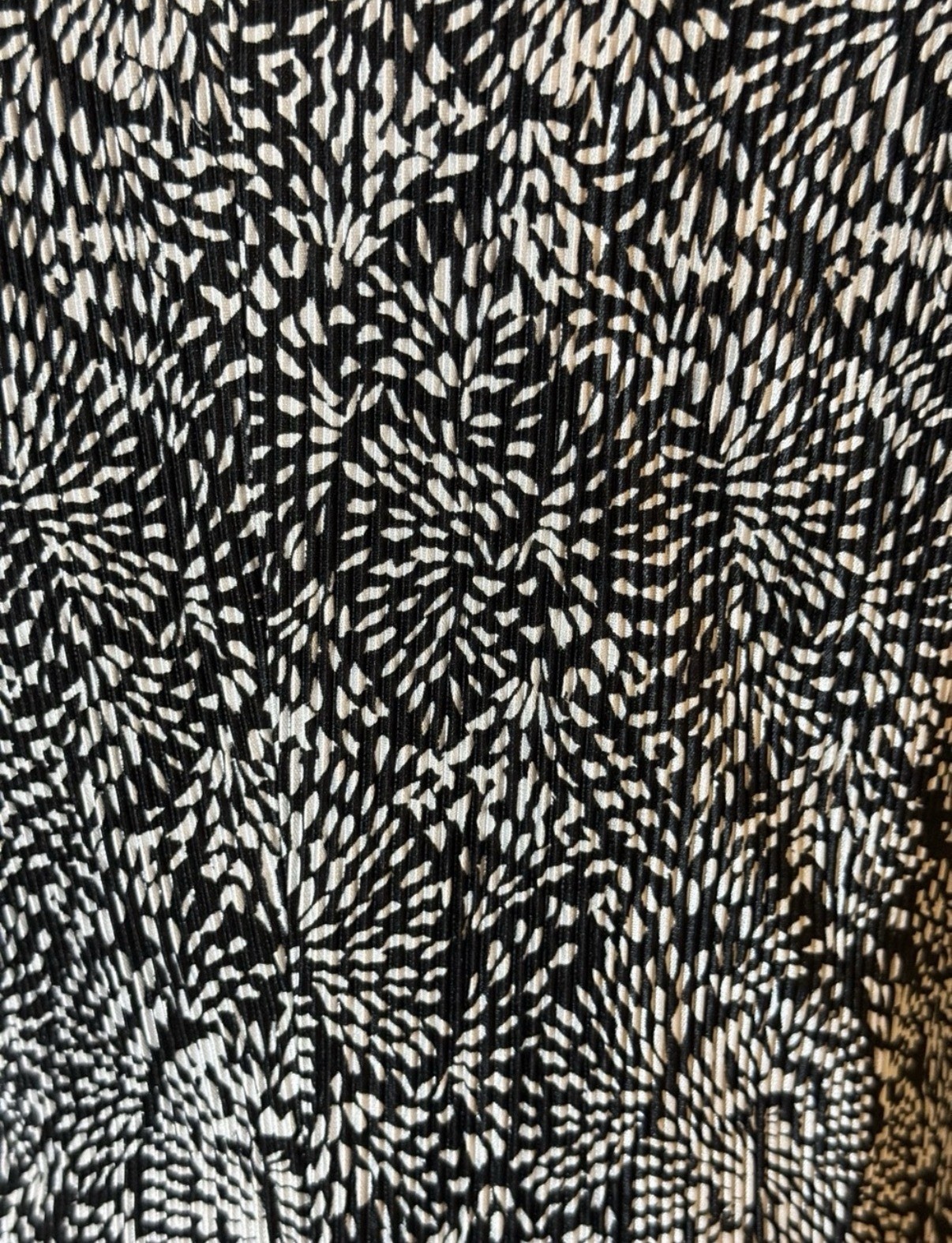 Studio Connection Black/White Floral V-Neck Short Sleeve Pencil Dress 12