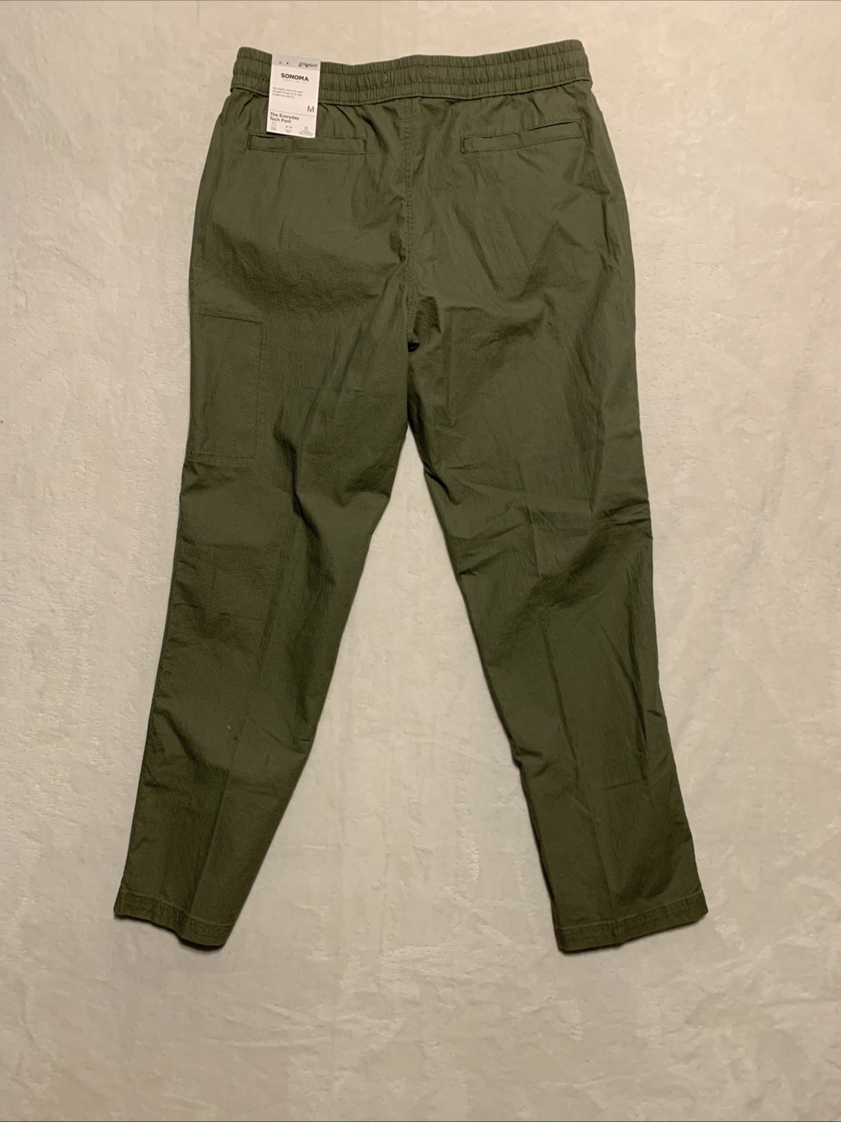 Sonoma Everyday Tech Pants Mens Medium Olive Green Straight Leg NEW