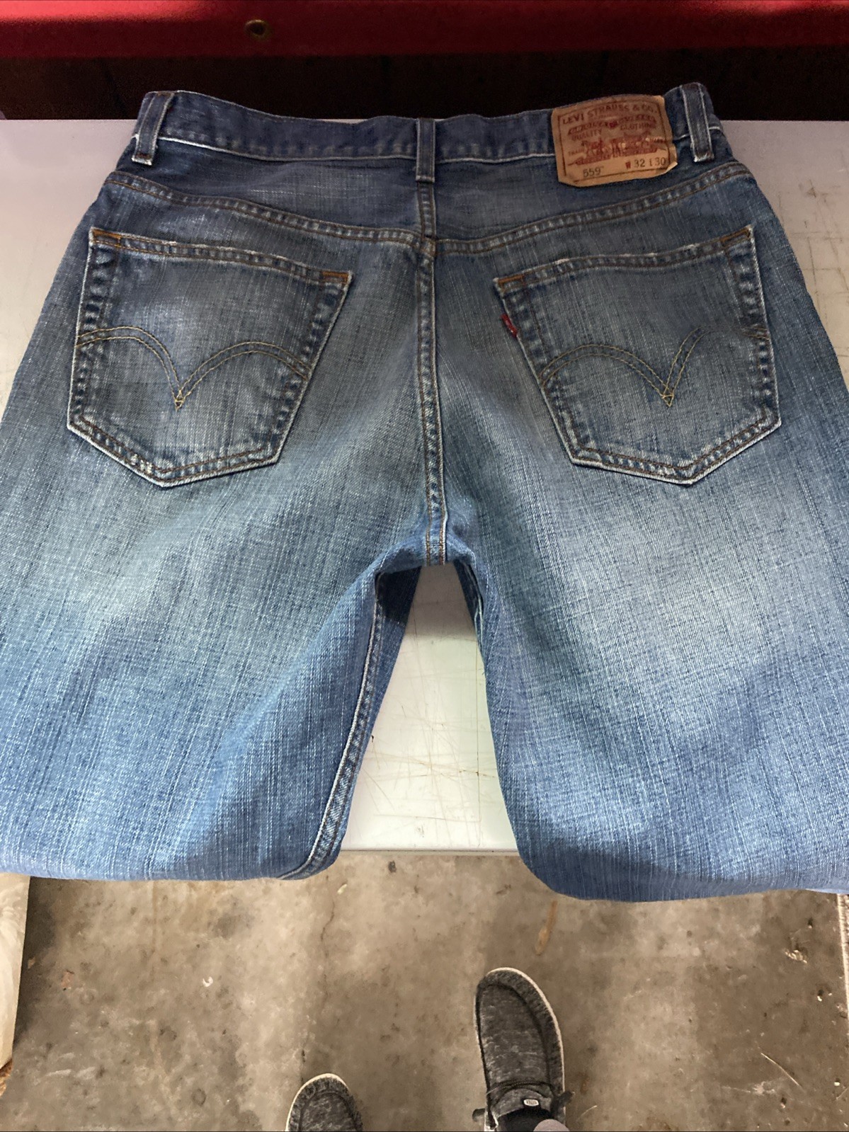 Levi’s 559 Relaxed Straight Fit Jeans Men’s 32×30 Medium Wash Blue Denim Pants